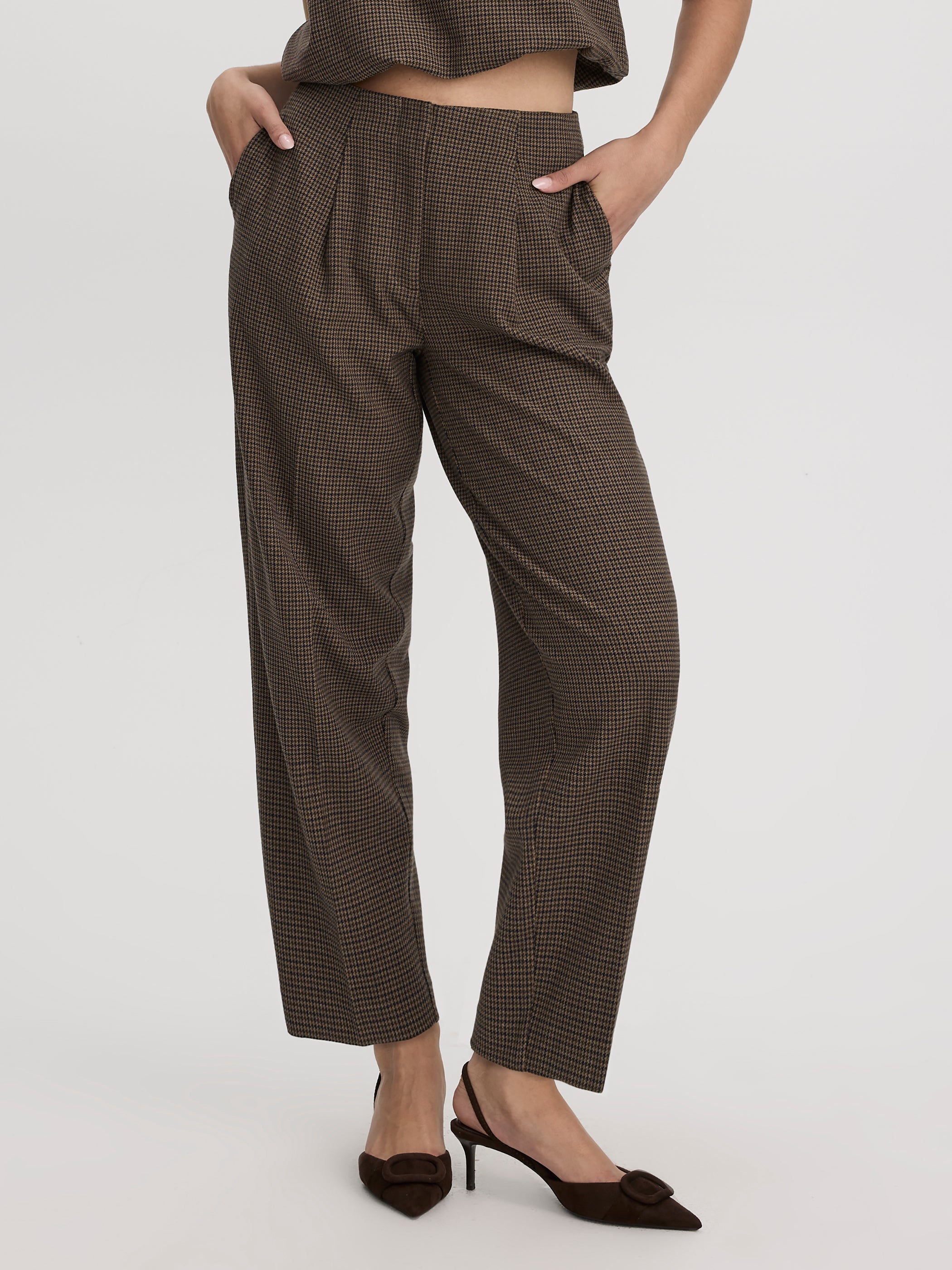 Houndstooth Mid-Rise Barrel Pants - The Timeless