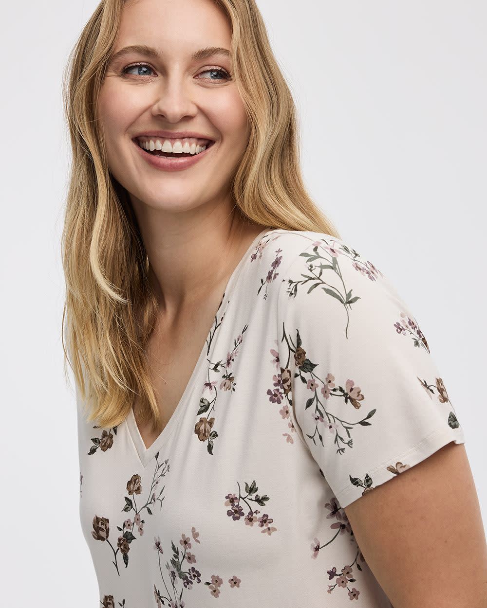 T-shirt à col V - R Essentials