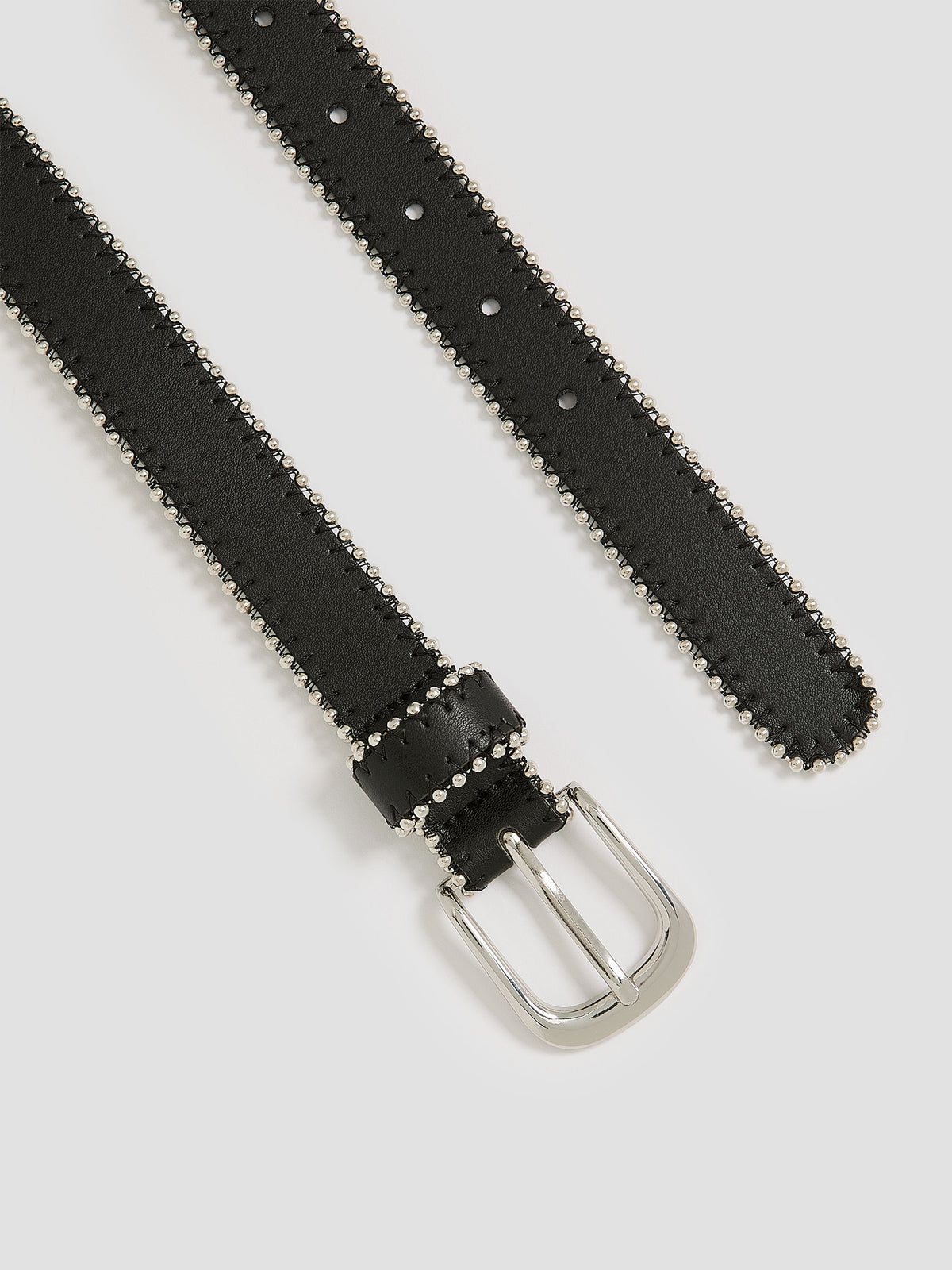 Ceinture en faux cuir avec bordures en billes