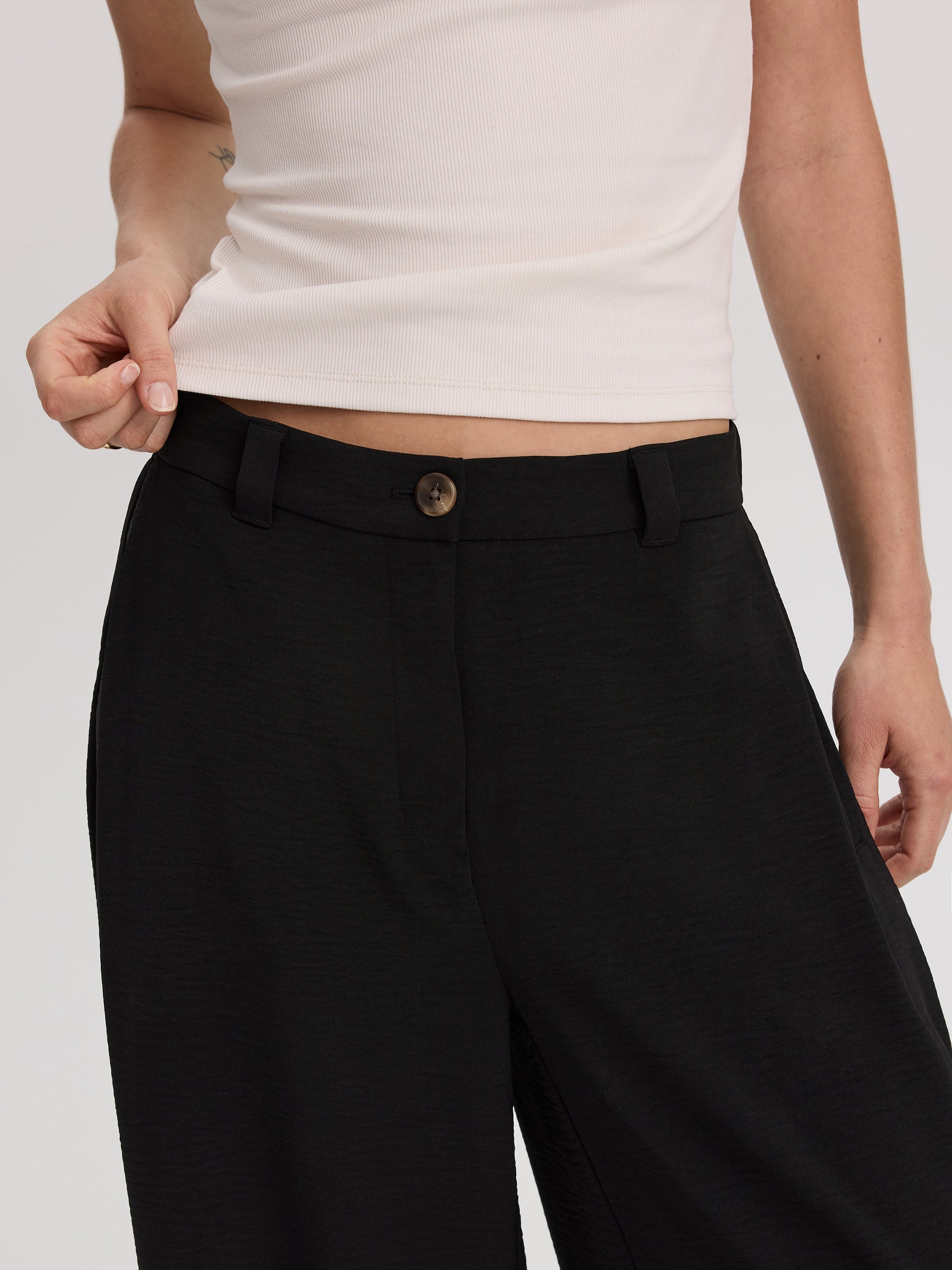 Wide-Leg High-Rise Pant