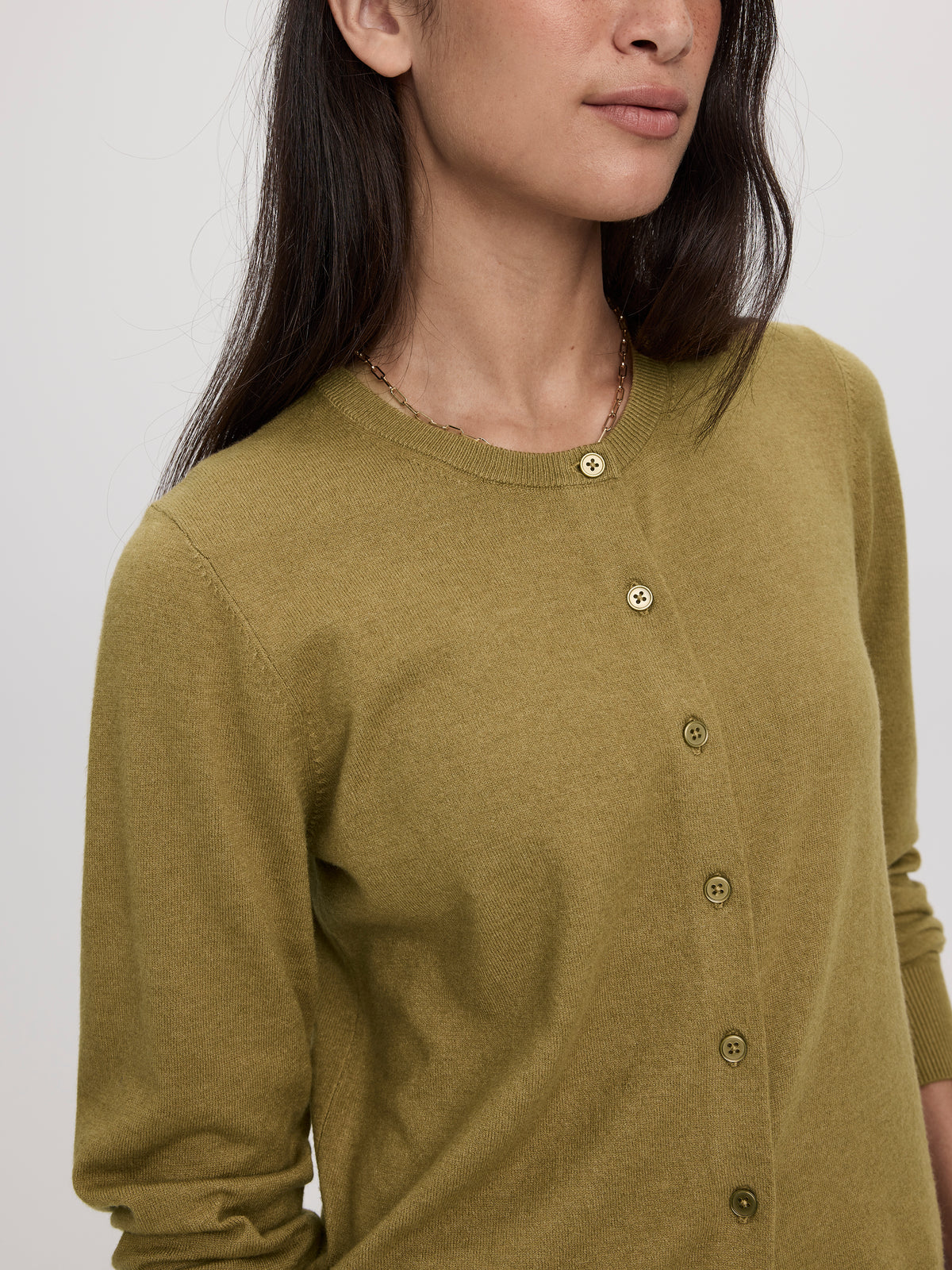 Crew-Neck Cardigan - R Essentials