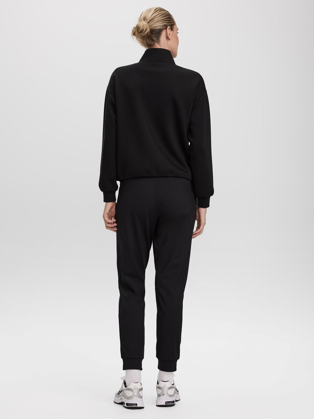 Mock-Neck Zipped Jacket - HYLUX - Hyba