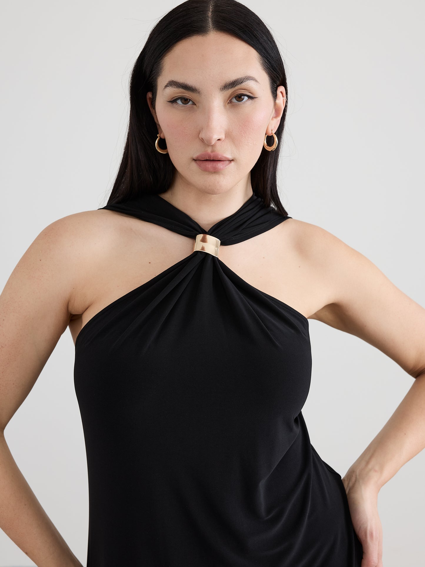 Women's Sleeveless Halter Dress with Handkerchief Hem | Reitmans Women's Sleeveless Halter Dress with Handkerchief Hem | Reitmans