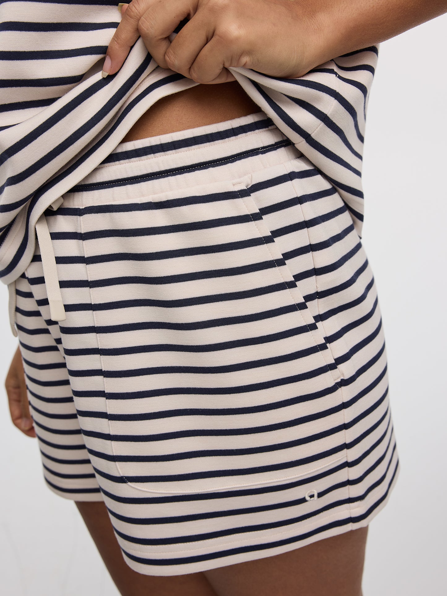 Striped Shorts - HYLUX - Hyba