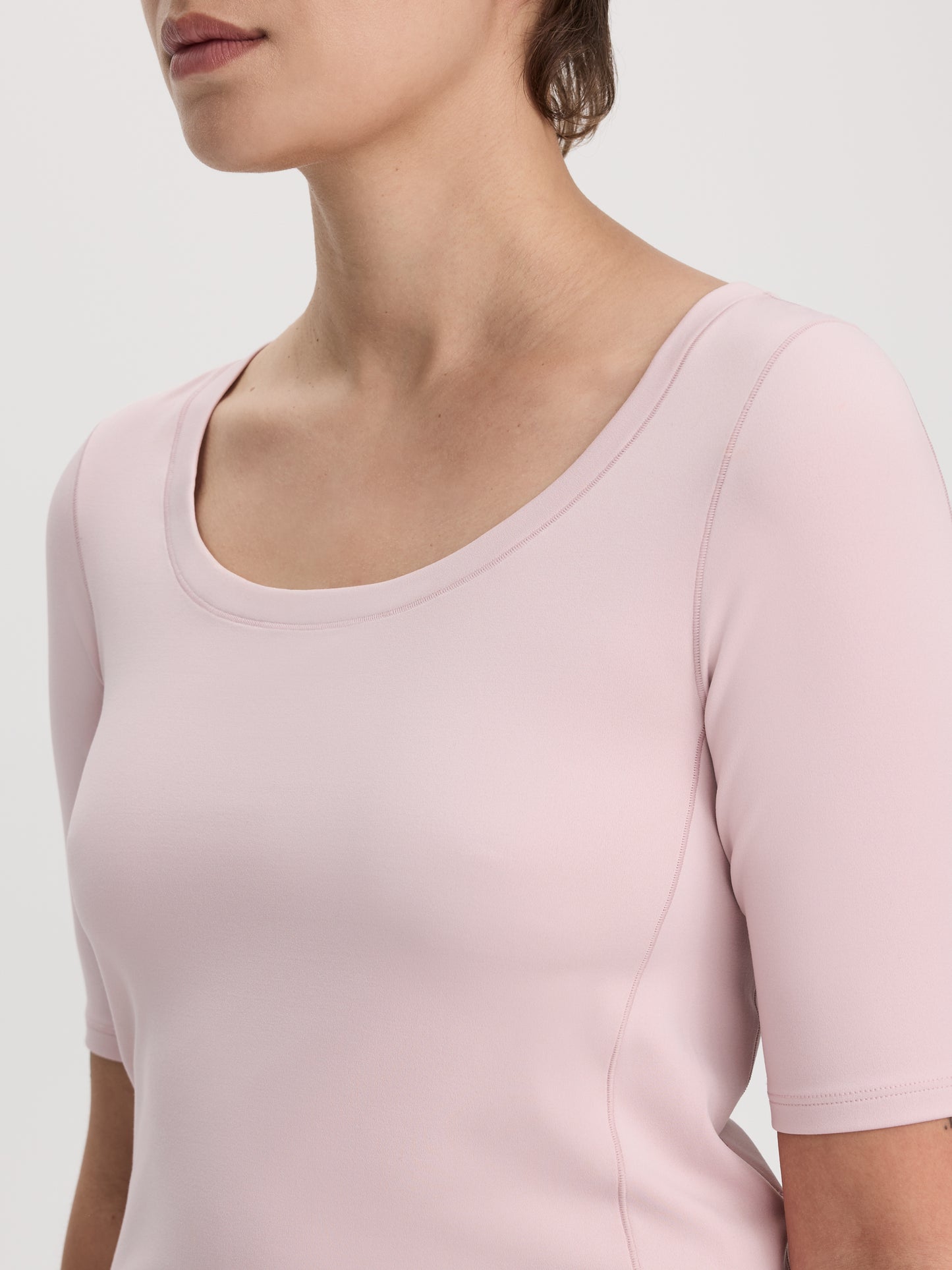 Fitted Scoop-Neck Tee - PULSE (R) Hyba