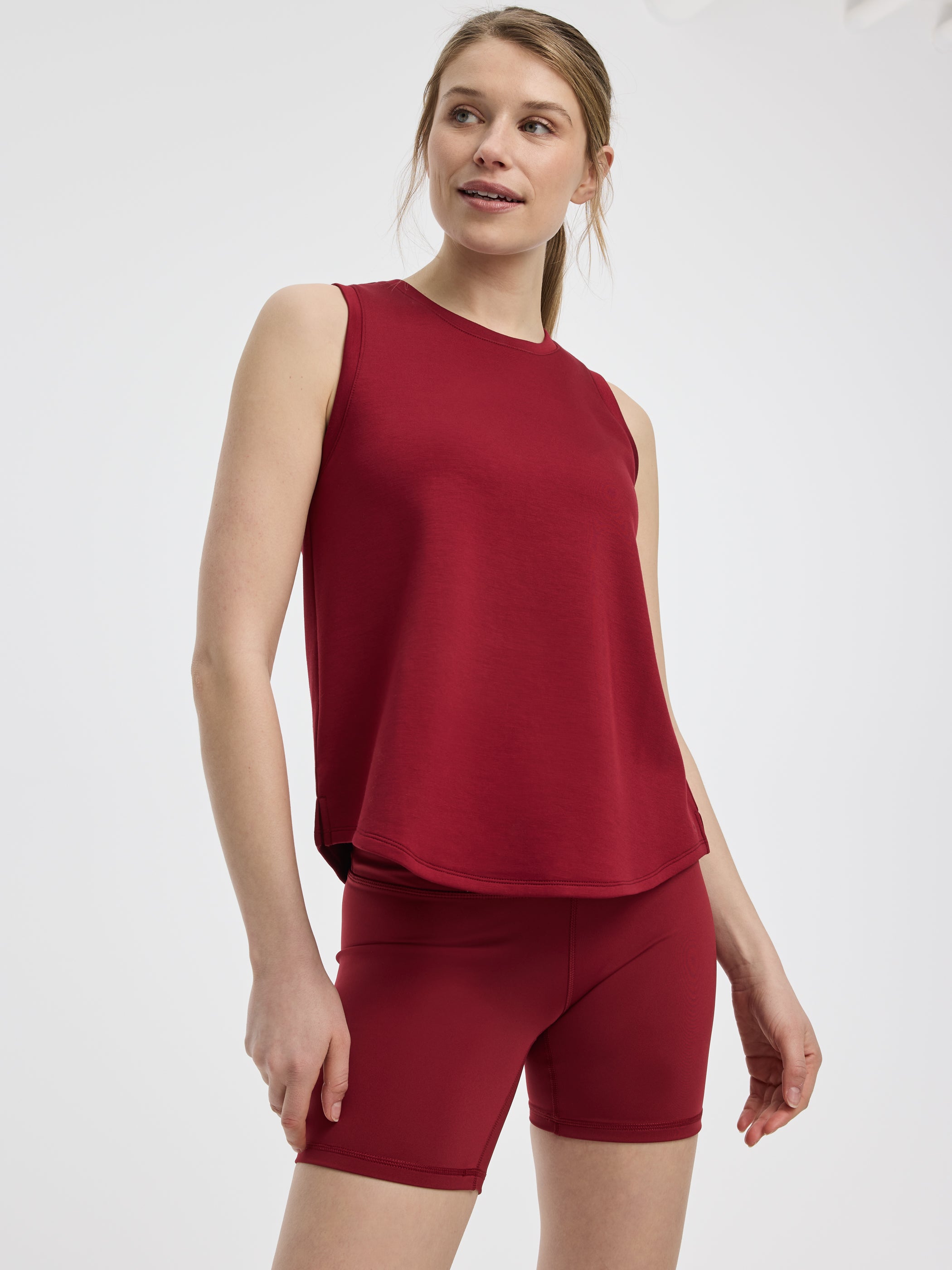 Crew-Neck Tank - HYLUX - Hyba