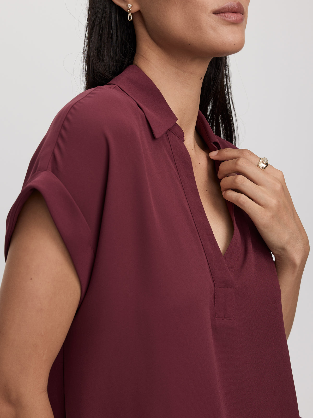 Extended-Sleeve V-Neck Flowy Blouse - R Essentials