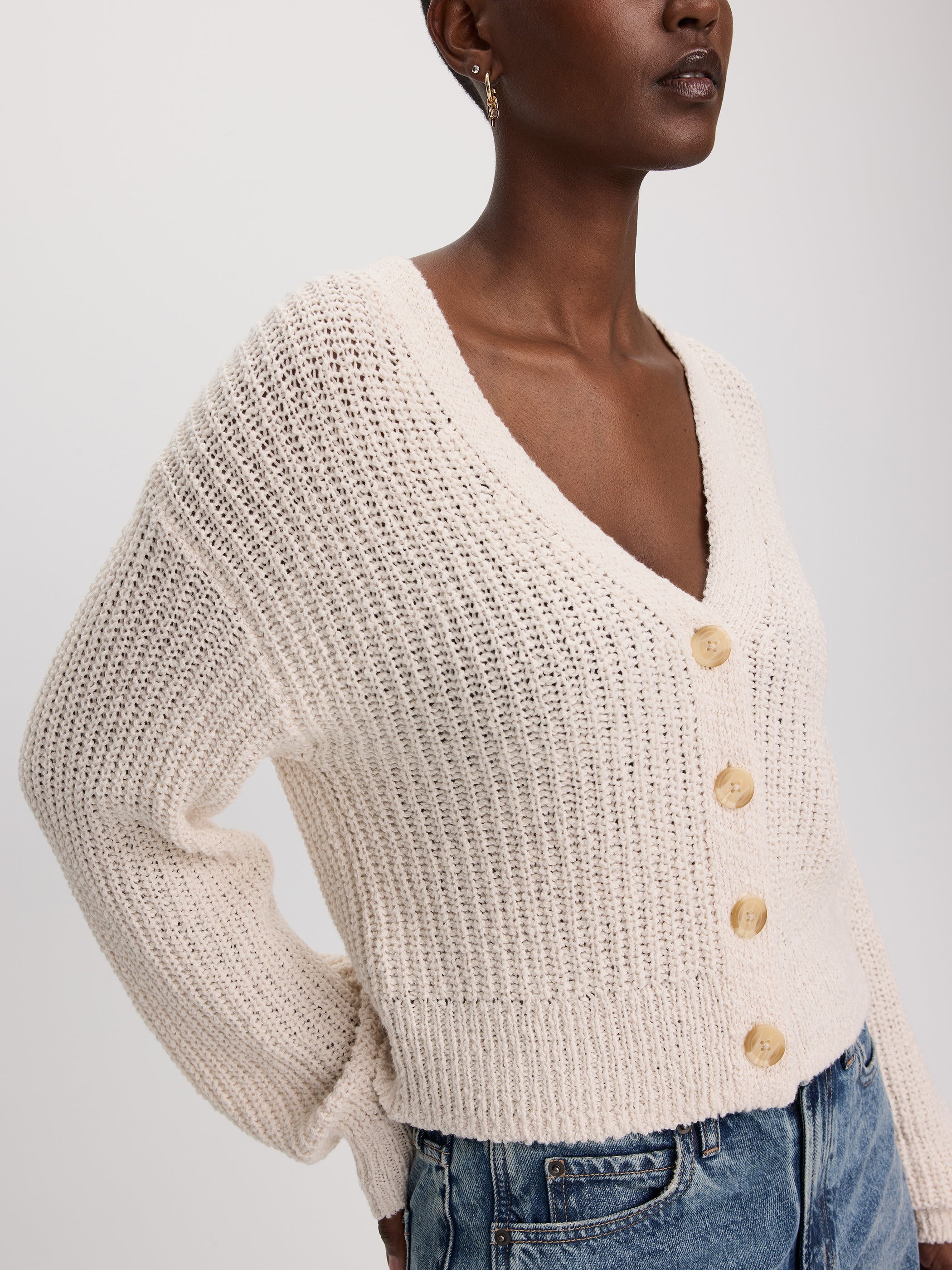 Cardigan à manches longues bouffantes et col V