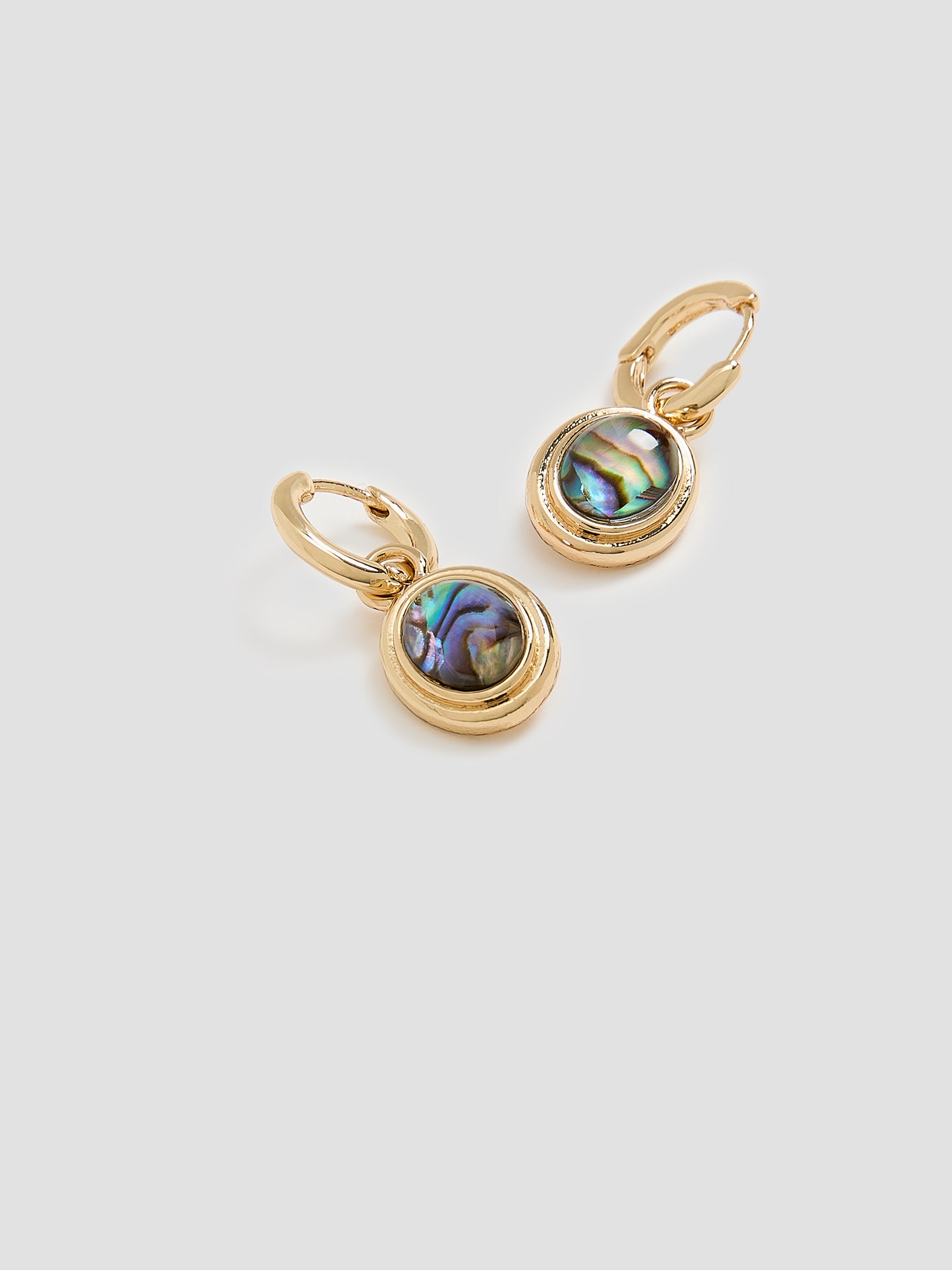 Anneaux avec pendentif en pierre