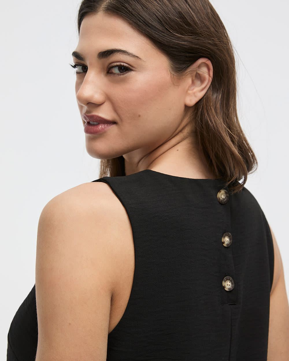 Sleeveless Crew-Neck Shift Dress