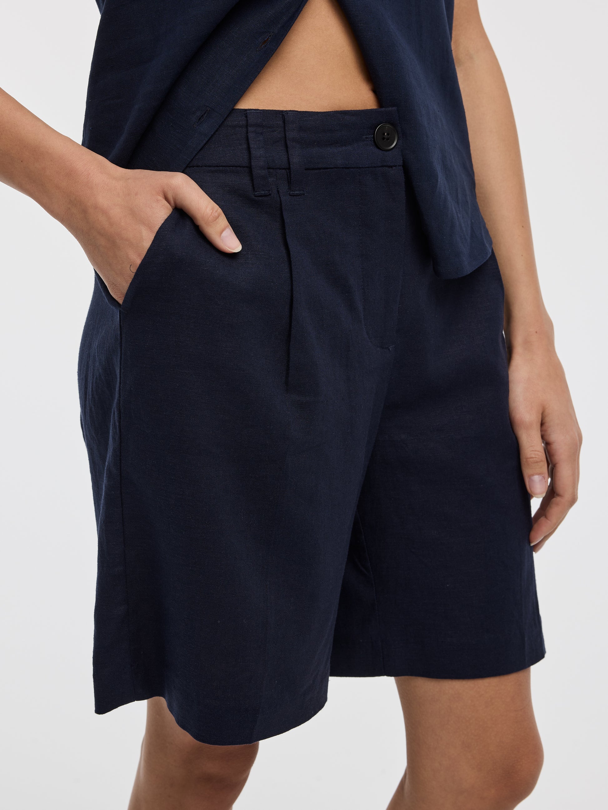 Linen-Blend High-Rise Bermuda