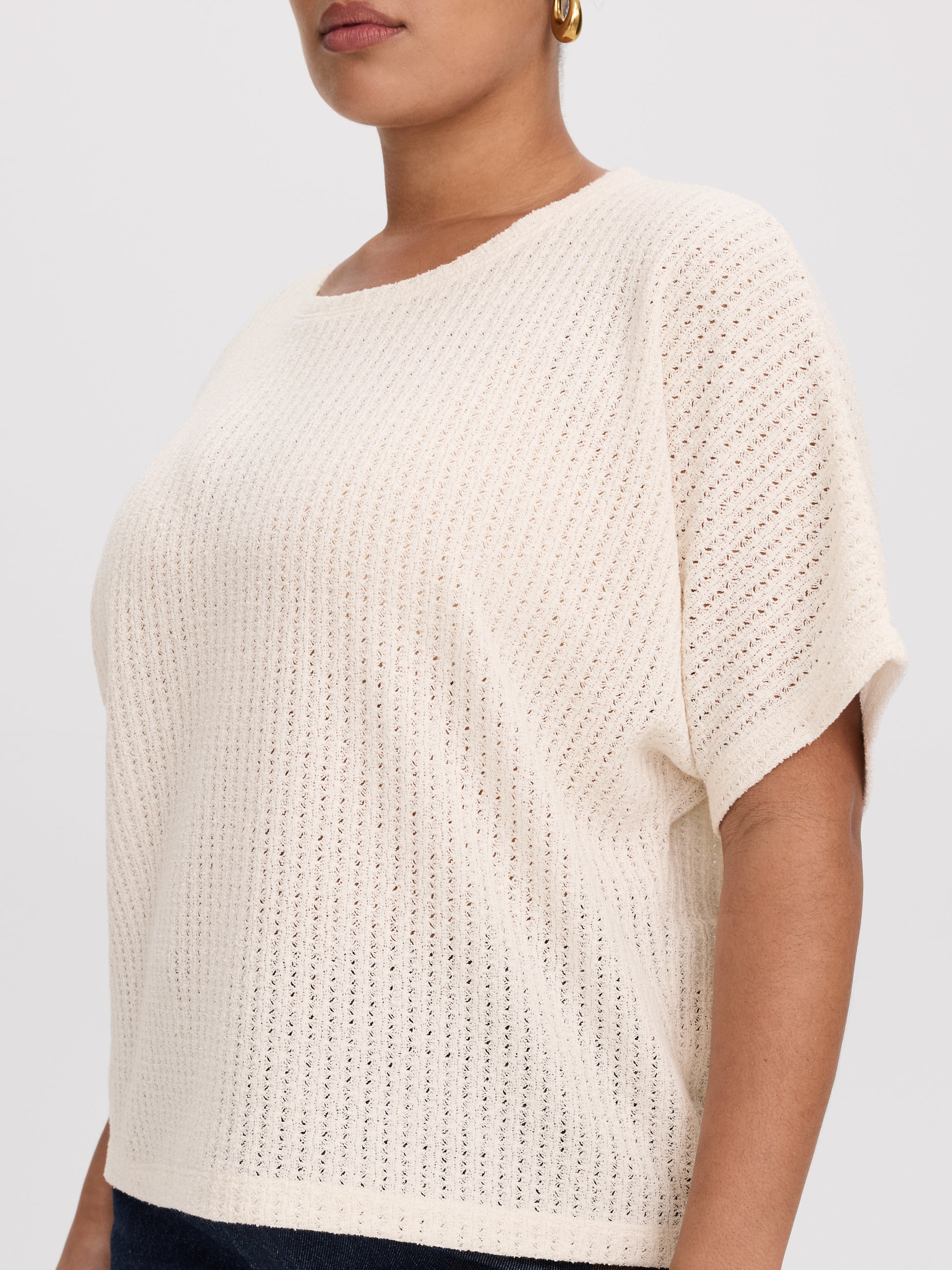 Short-Sleeve Crew-Neck T-Shirt with Pointelle Stitches