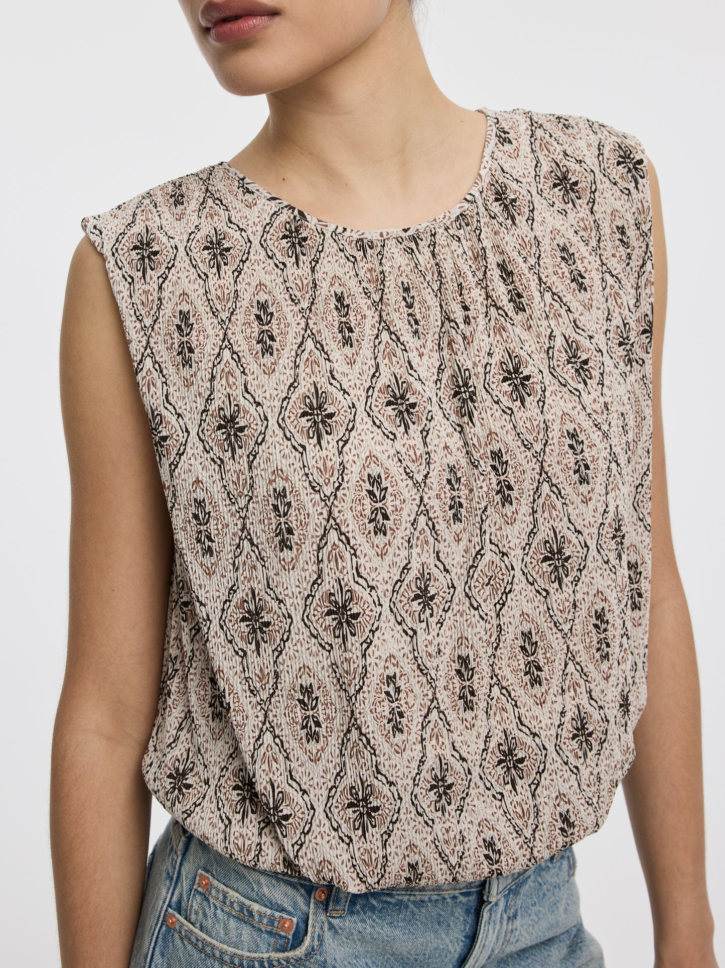 Crew-Neck Tank with Bubble Hem