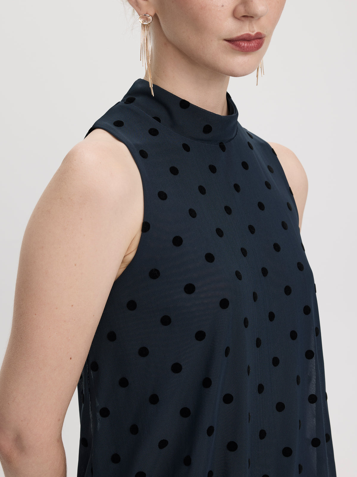 Mock-Neck Tank with Bubble Hem