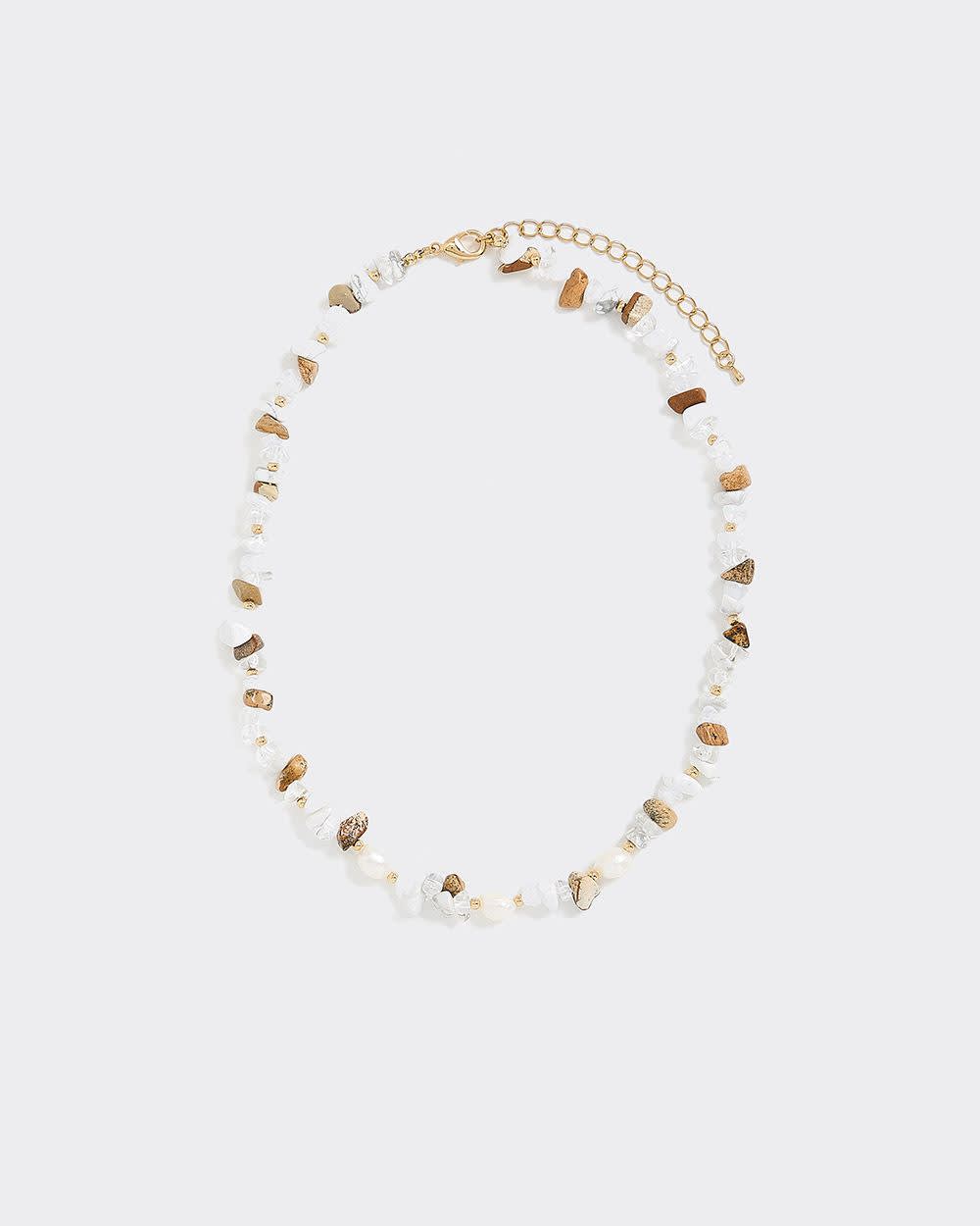 Collier court en pierres et perles