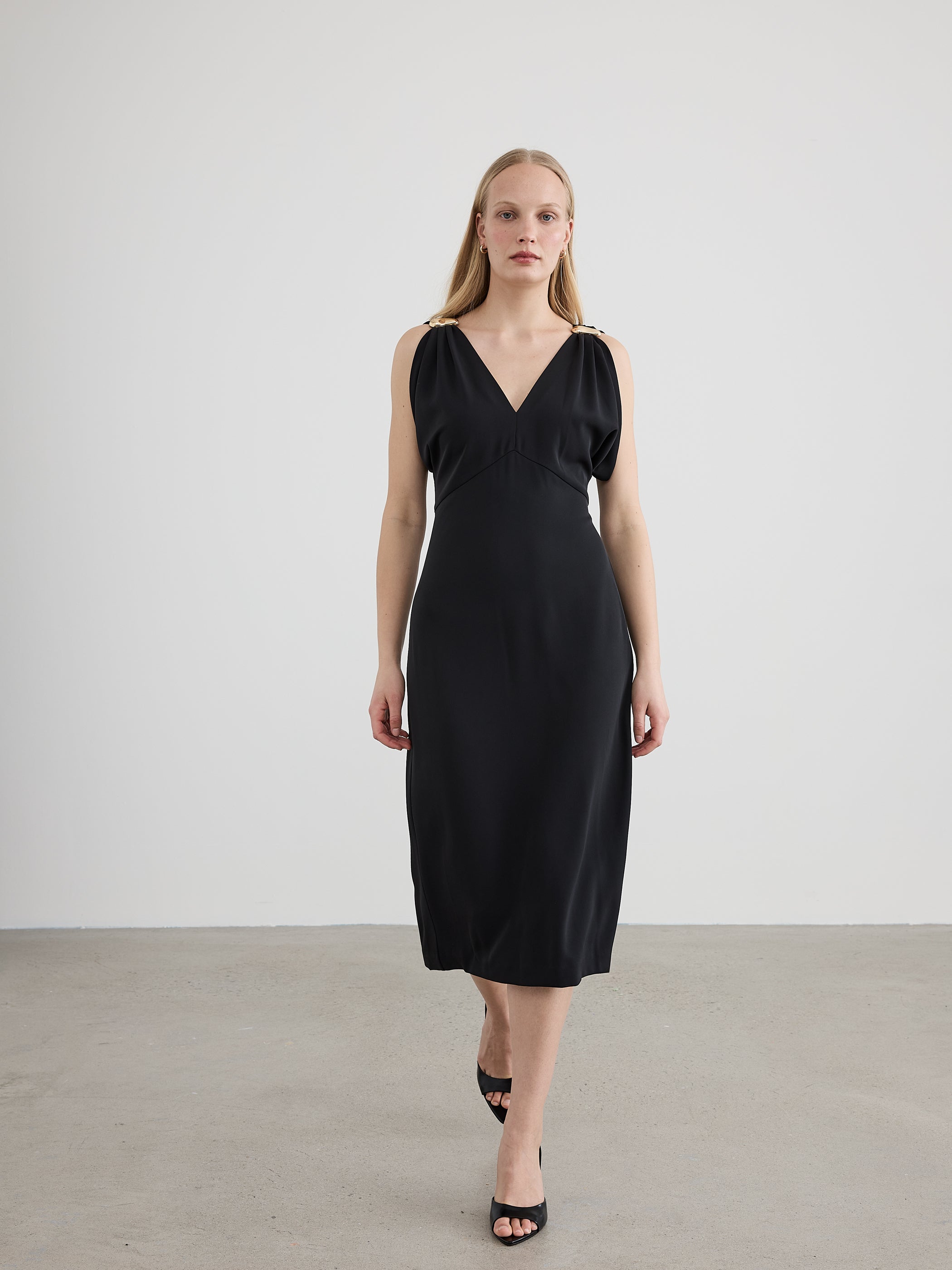 Women's Little Black Dresses: Shop Online | Reitmans Canada Women's Little Black Dresses: Shop Online | Reitmans Canada