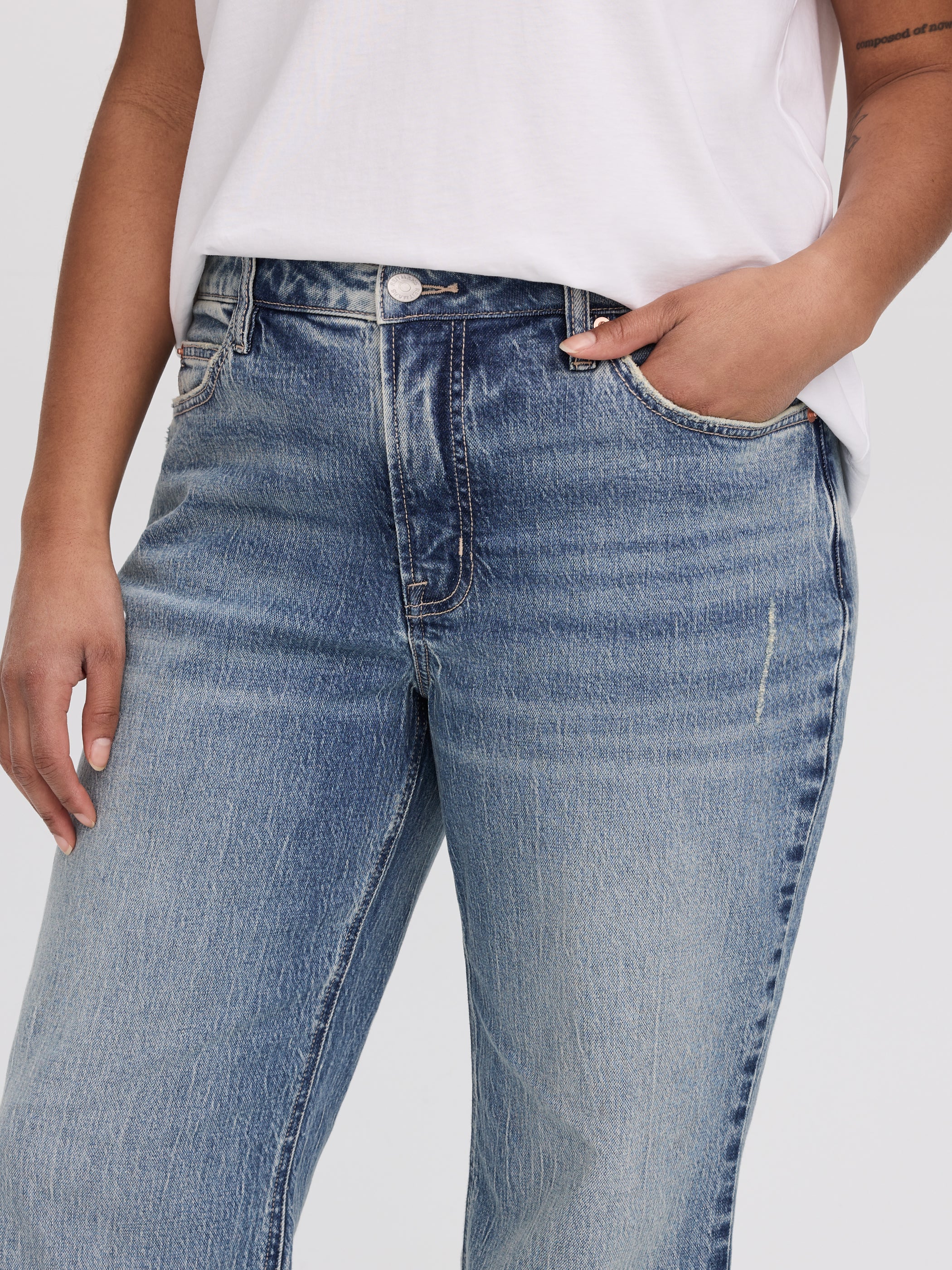 Flare-Leg Mid-Rise Jean - Curvy Fit