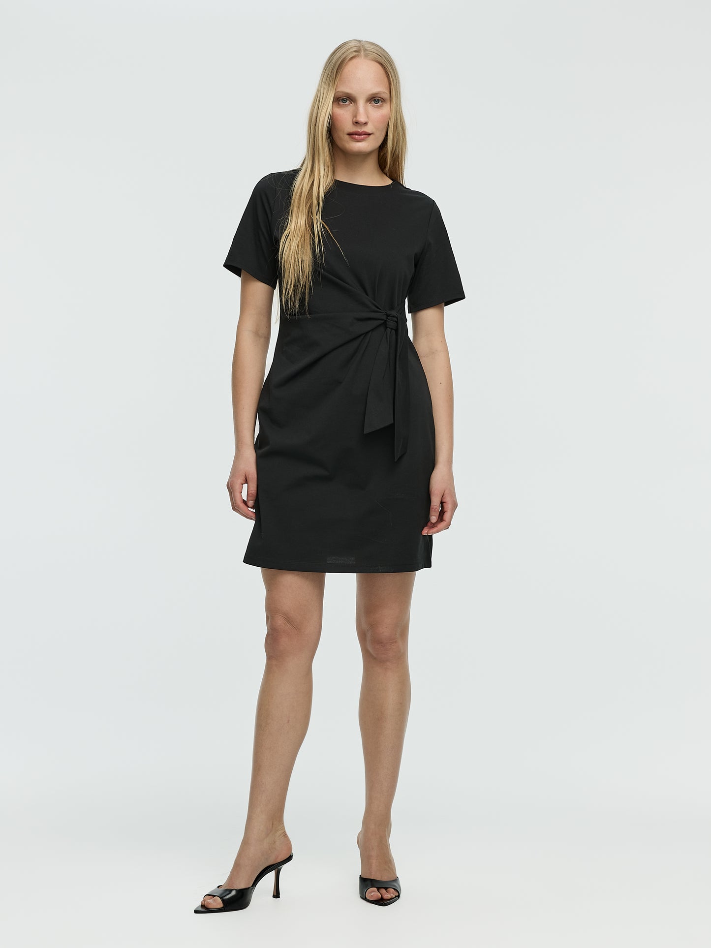 Short-Sleeve Fitted Dress with Knot Detail