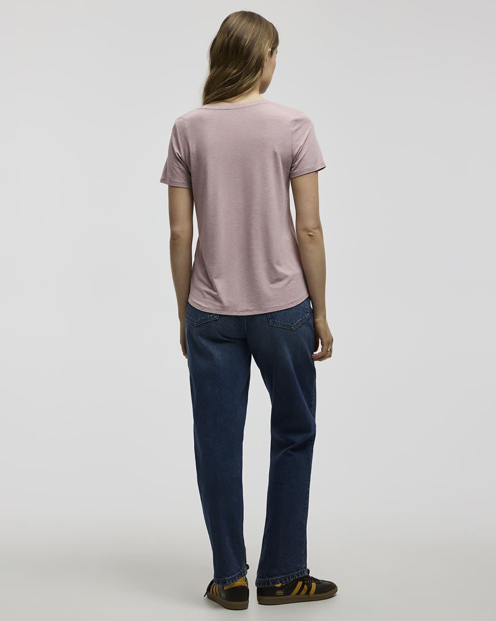 T-shirt à col V - R Essentials