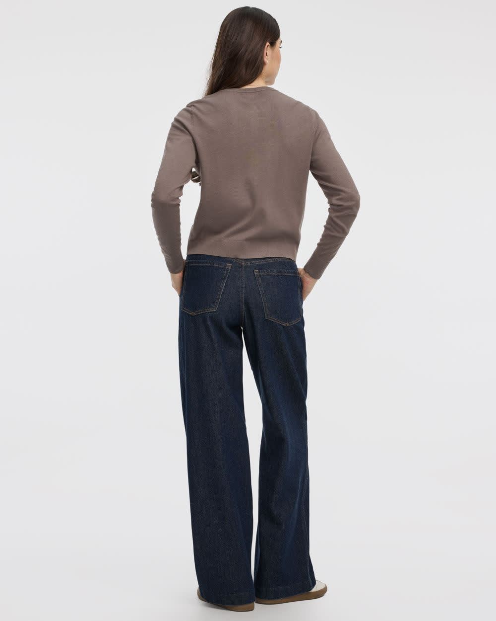 Crew-Neck Cardigan - R Essentials