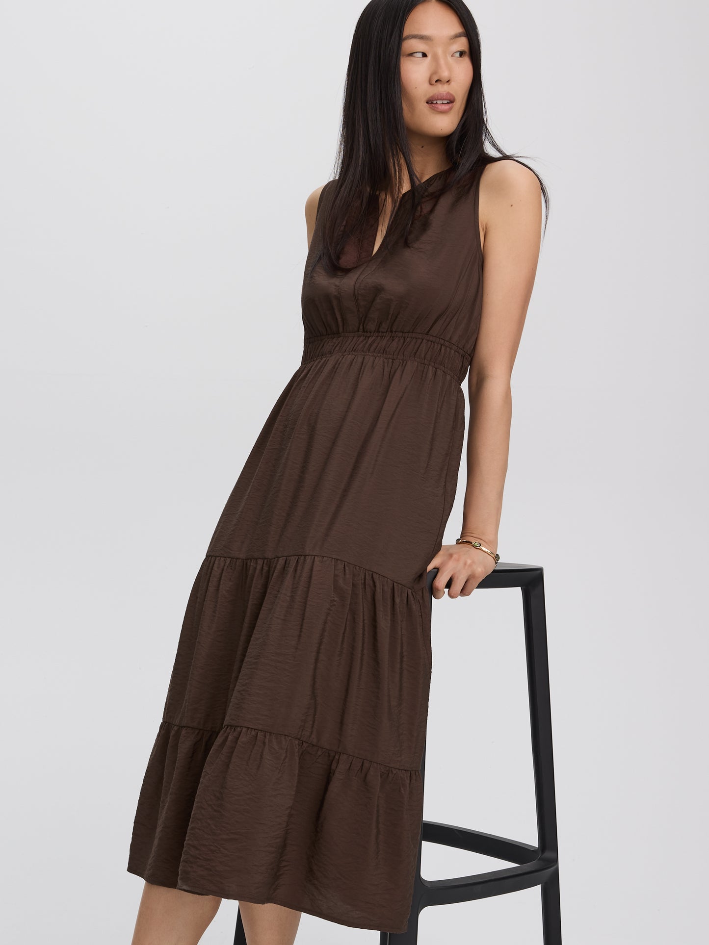 Sleeveless Split-Neck Midi Dress