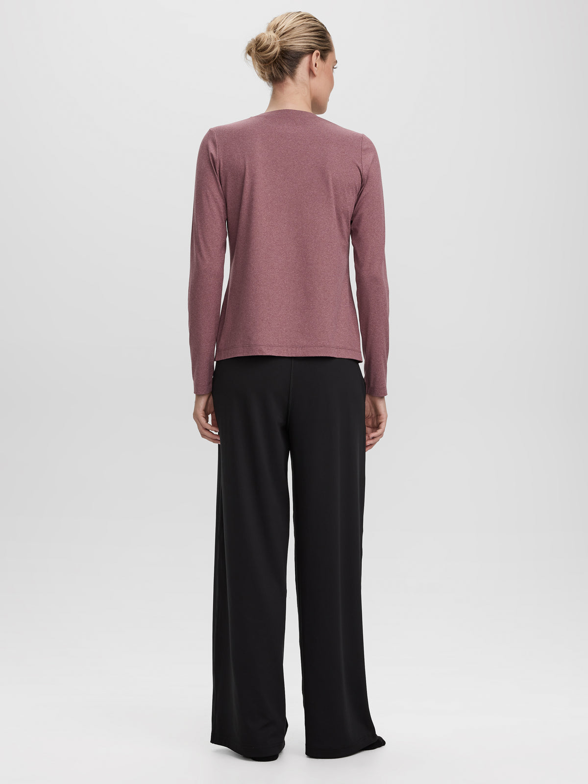 Long-Sleeve Crew-Neck Top - DRY-LUX (R) Hyba Essentials