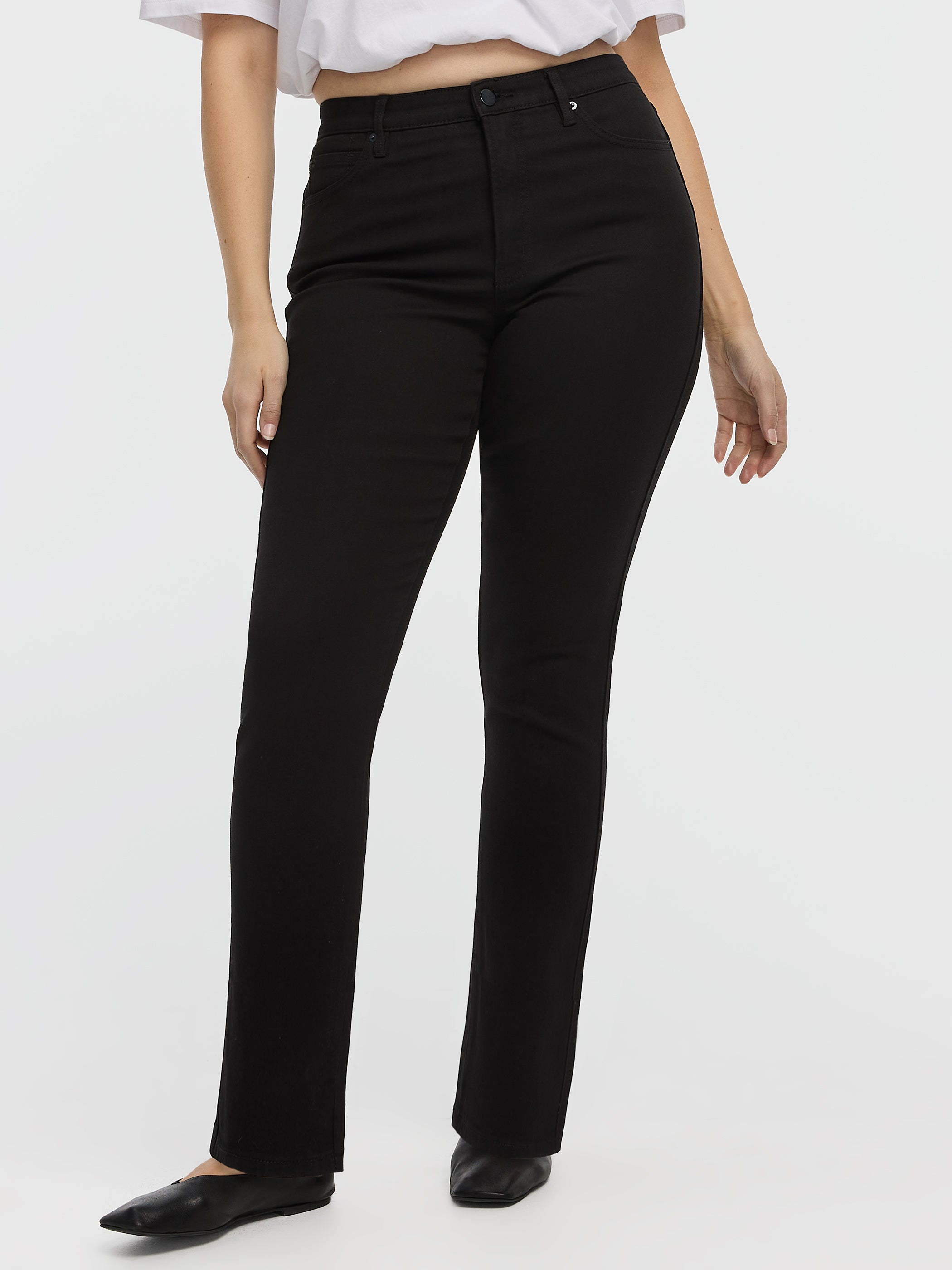 Slim-Leg High-Rise Jean - The Vintage - Curvy Fit