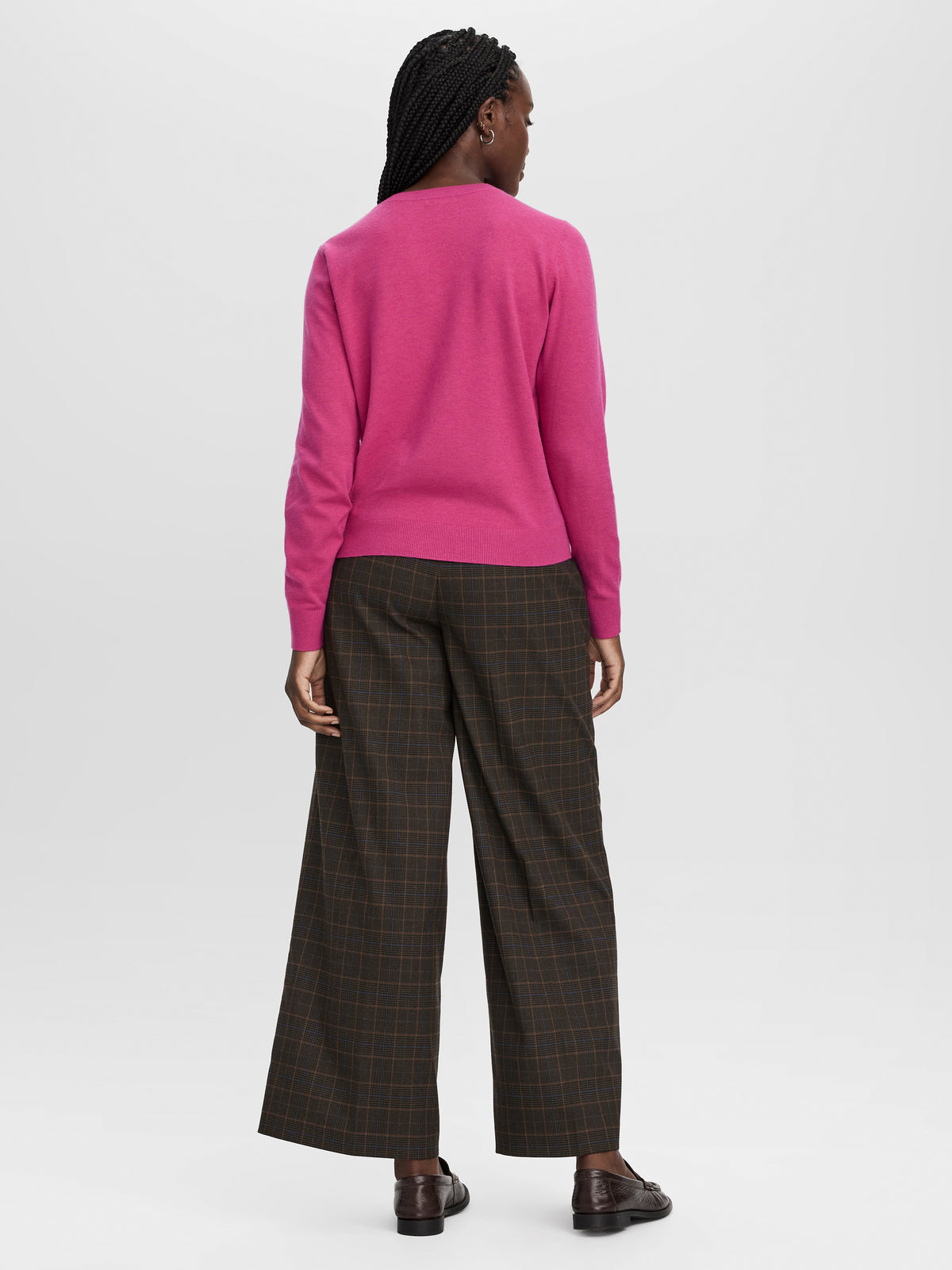 Long-Sleeve Crew-Neck Pullover - R Essentials