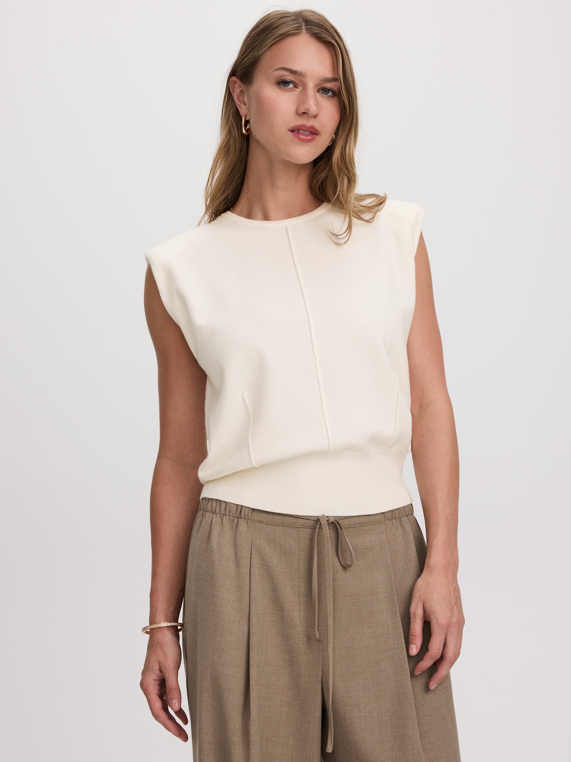 Sleeveless Crew-Neck Sweater Vest