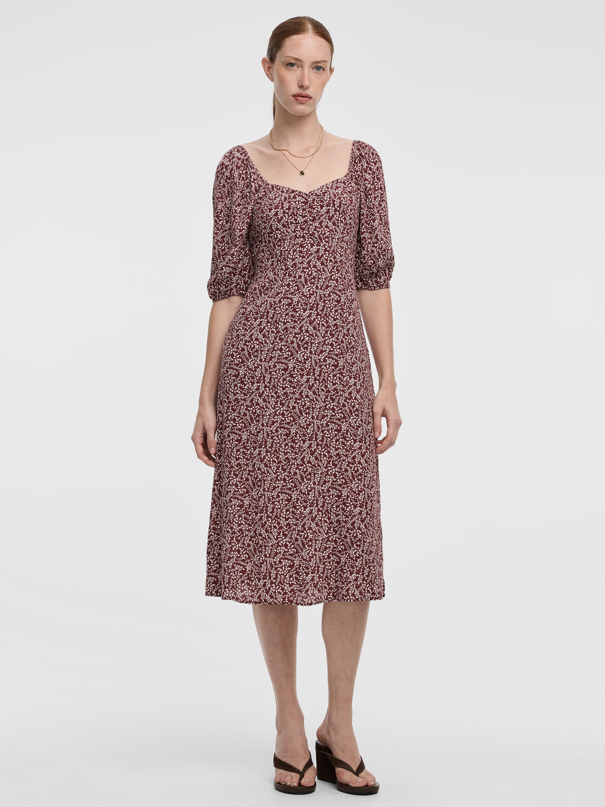 Short-Sleeve Midi Dress with Sweetheart Neckline