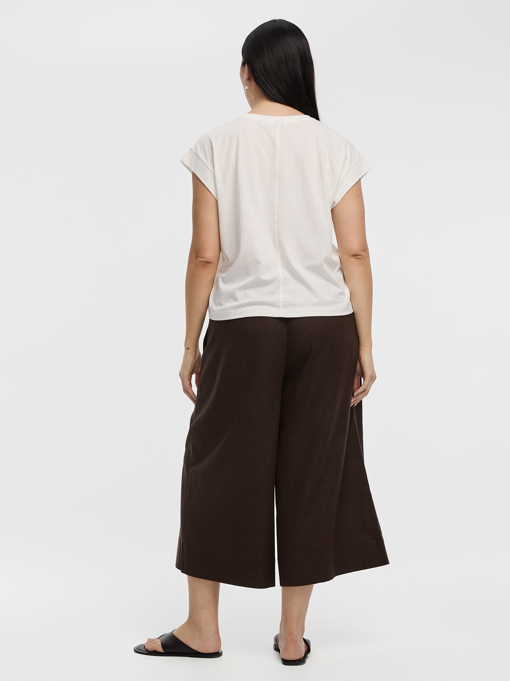 Extended-Sleeve Crew-Neck Tee