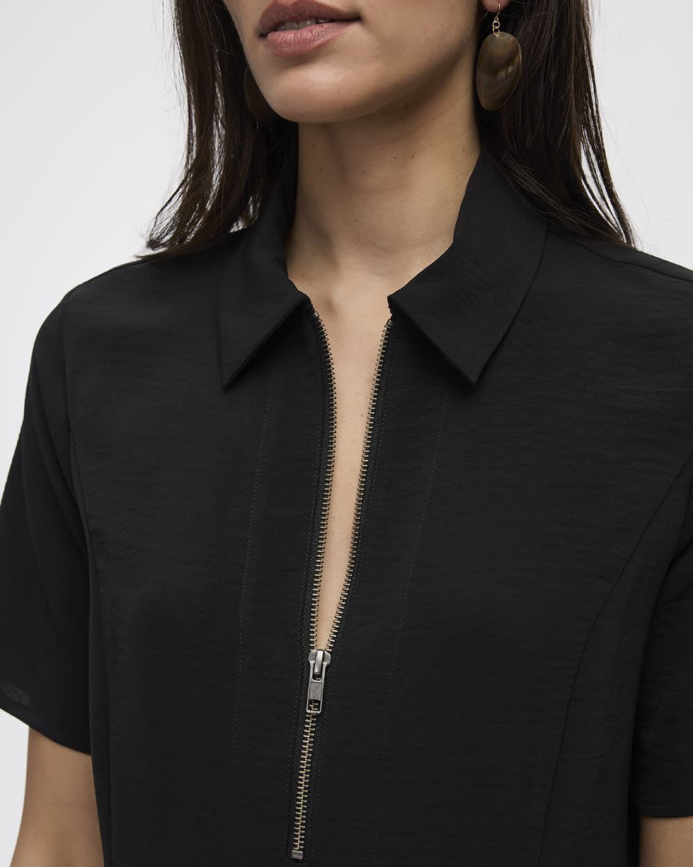 Robe en satin à manches courtes et col chemisier