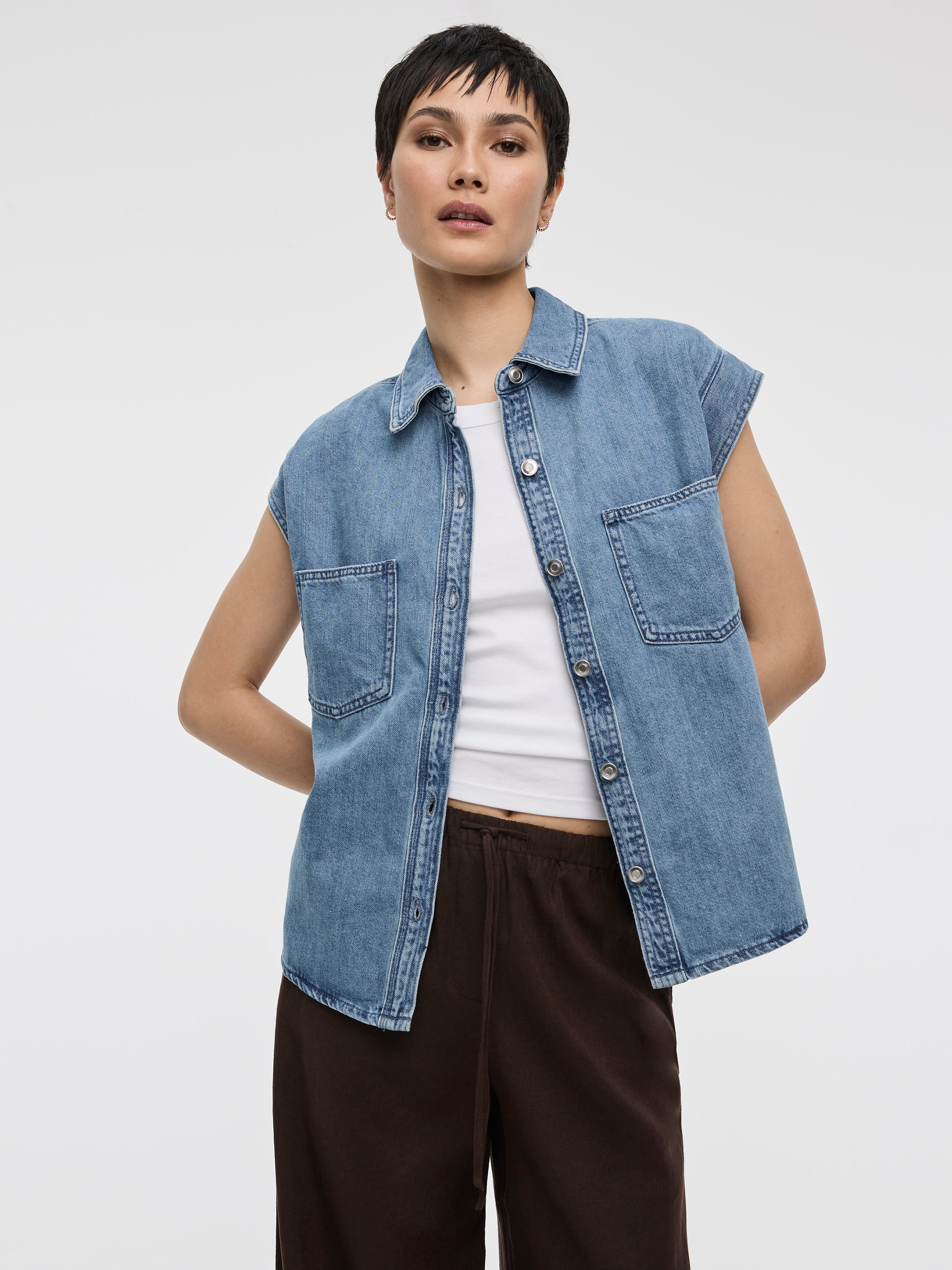 Chemise en denim à manches très courtes