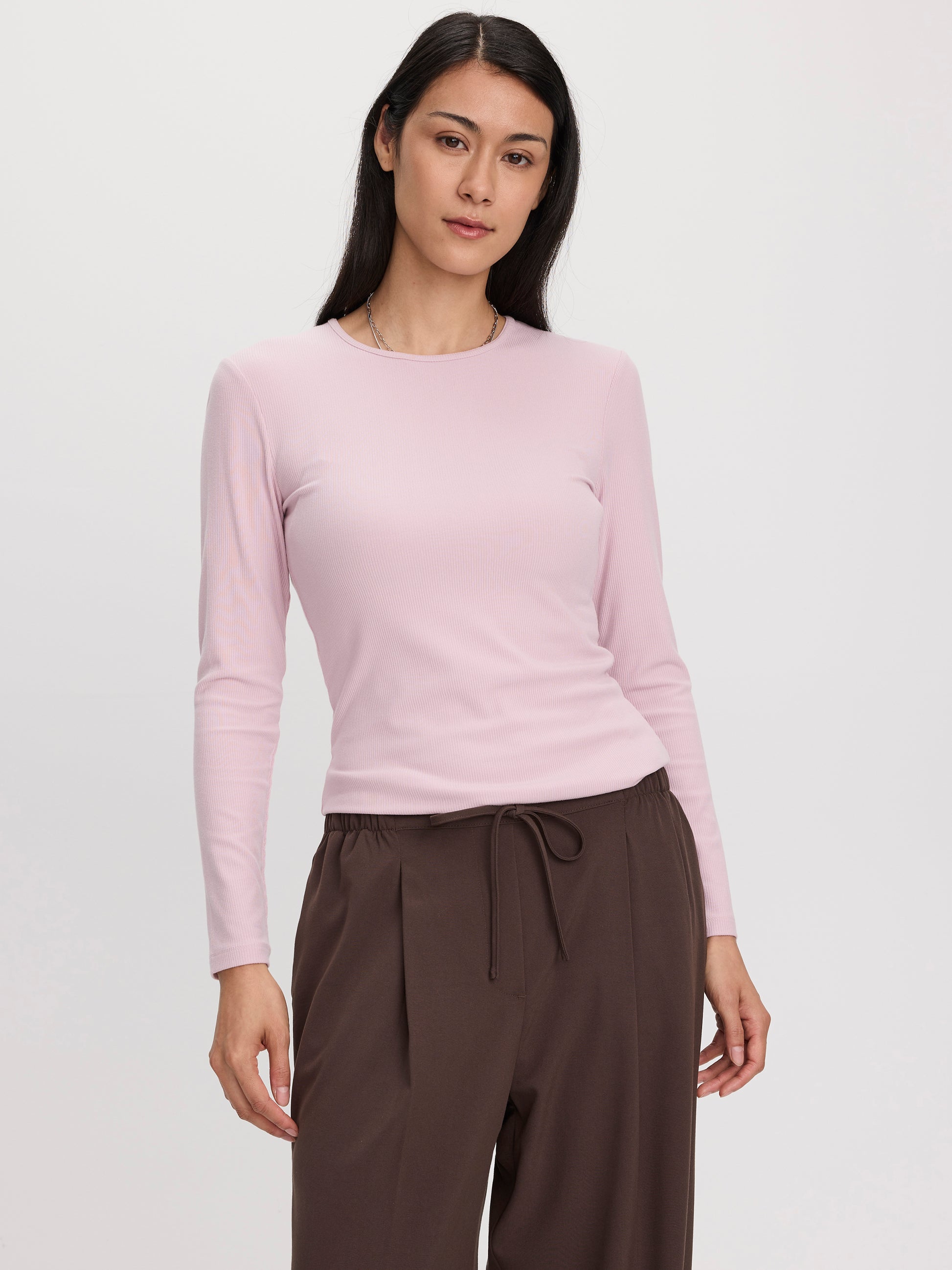 Long-Sleeve Crew-Neck Ribbed T-Shirt - R Essentials