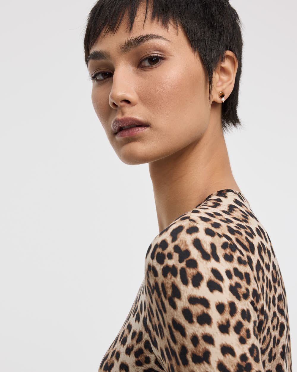 Long-Sleeve Crew-Neck Tee - R Essentials