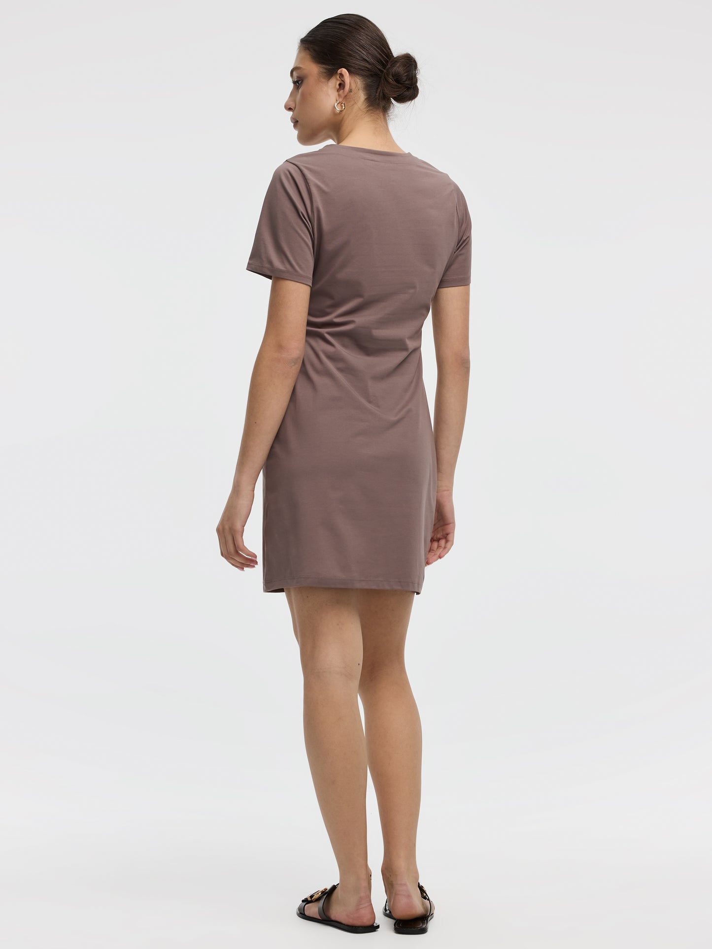 Women's Short-Sleeve Fitted Dress with Knot Detail | Reitmans Women's Short-Sleeve Fitted Dress with Knot Detail | Reitmans