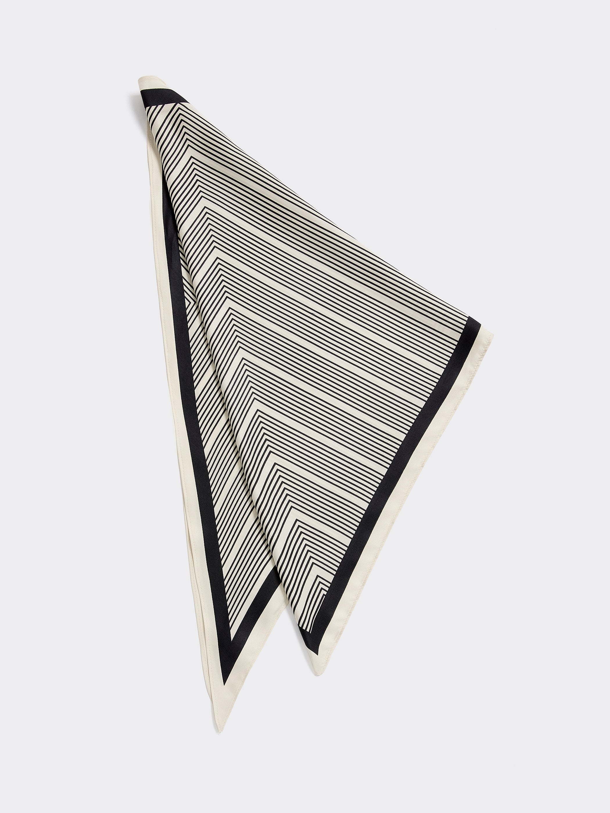 Diamond-Shaped Scarf with Geometric Pattern