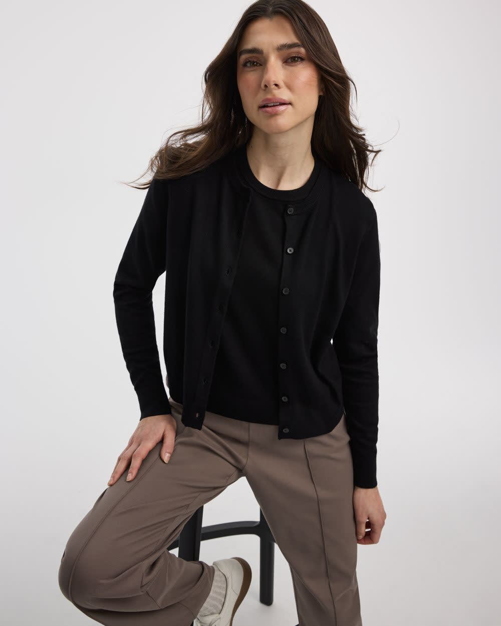 Crew-Neck Cardigan - R Essentials