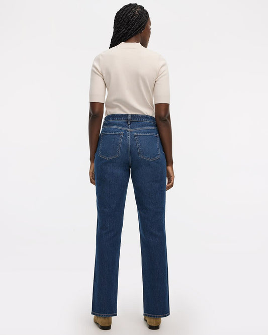 Straight-Leg Mid-Rise Jean - The Classic - Curvy Fit