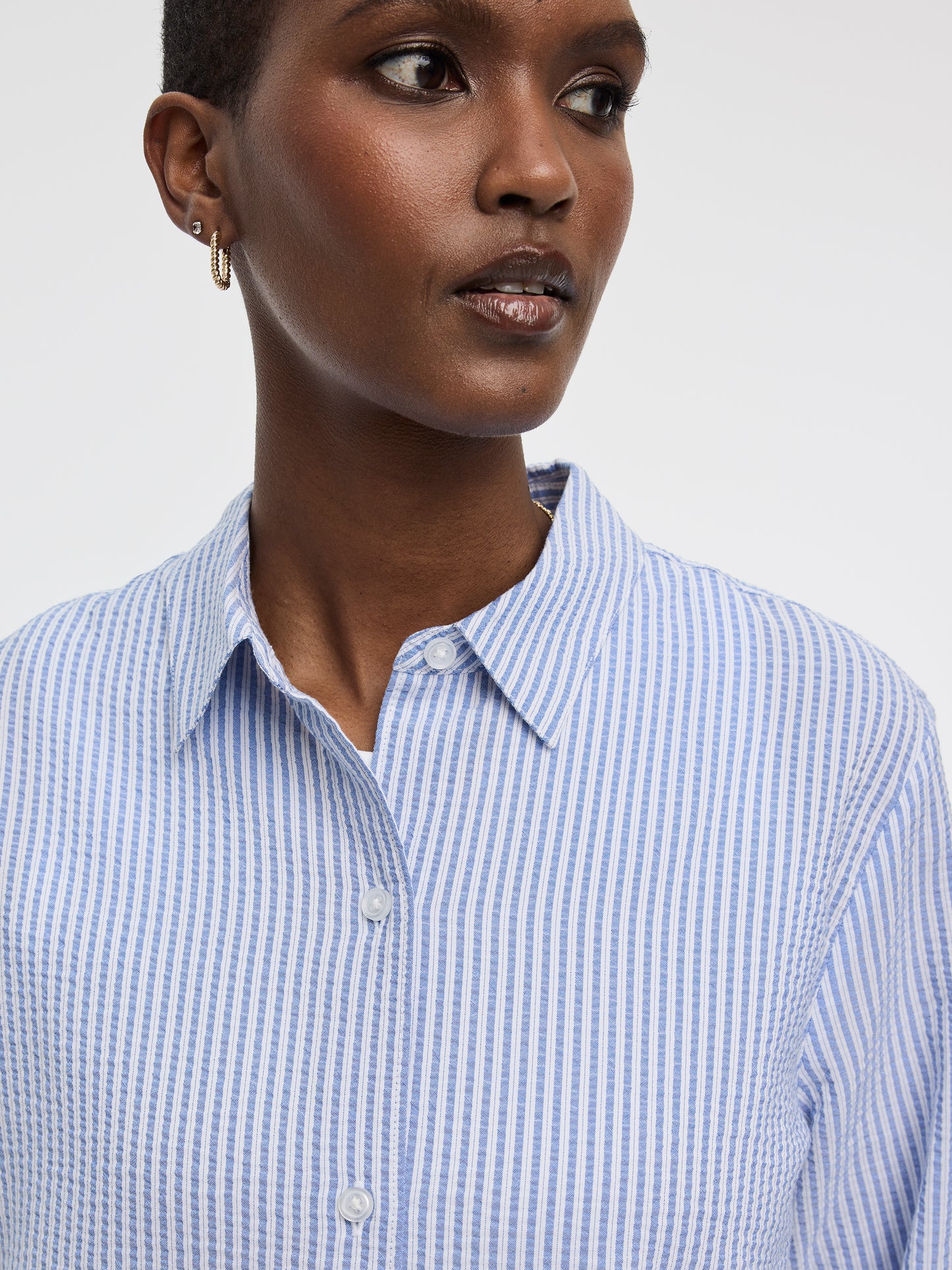 Long-Sleeve Buttoned-Down Seersucker Blouse