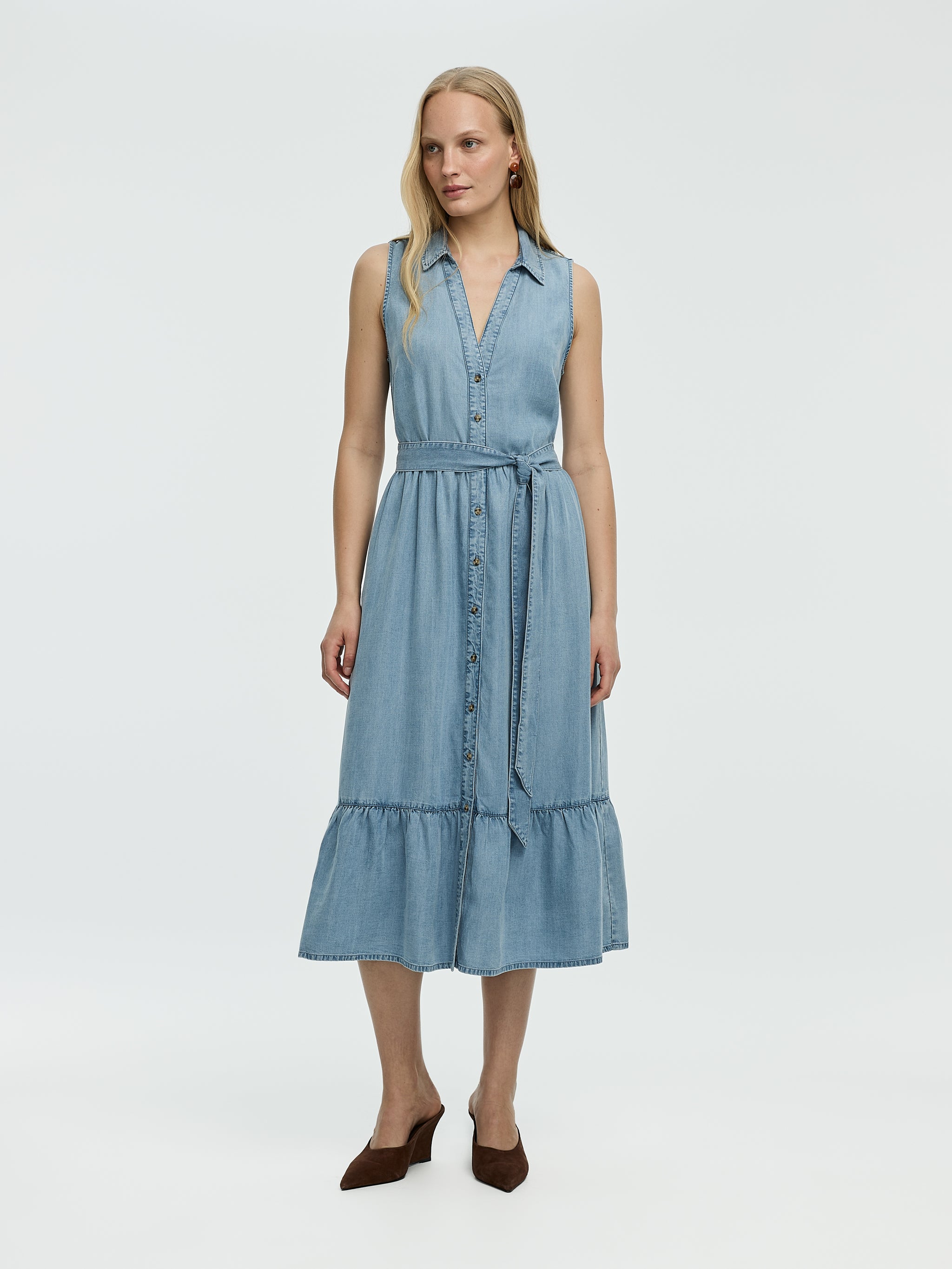 Robe midi boutonnée sans manches