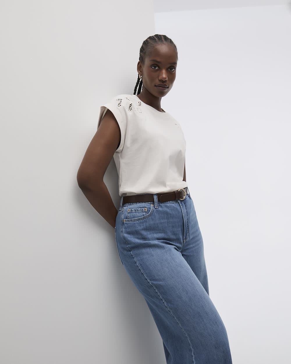 T-shirt à col rond et manches courtes avec détails crochetés