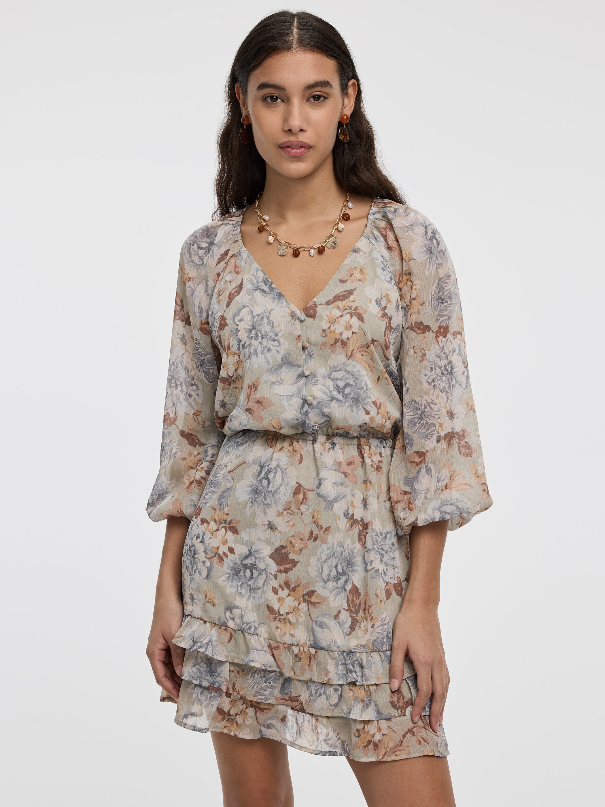 Robe mini à manches longues et col V