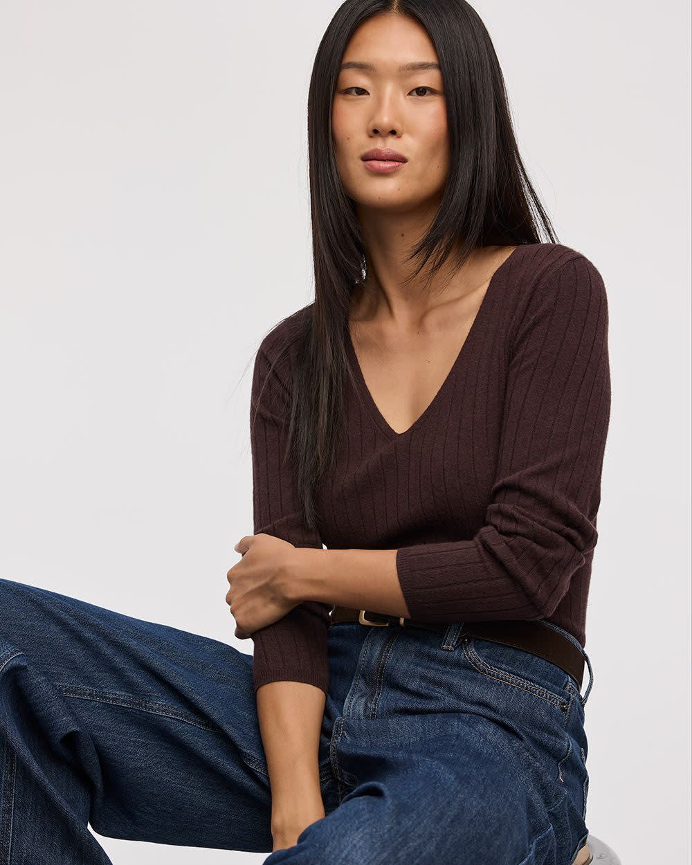 Pull à côtelé large à manches longues et col V