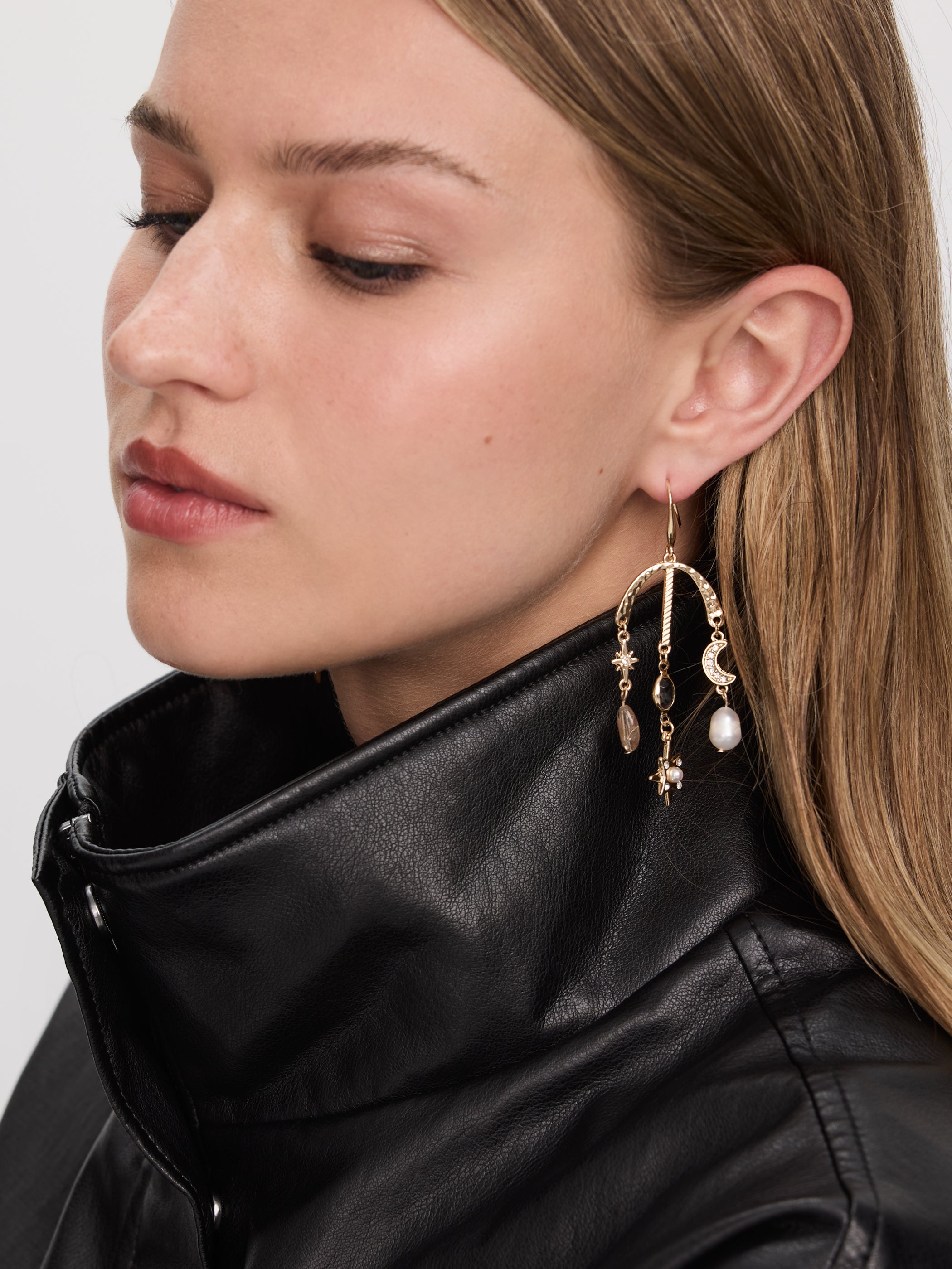 Mystical Earrings with Freshwater Pearls