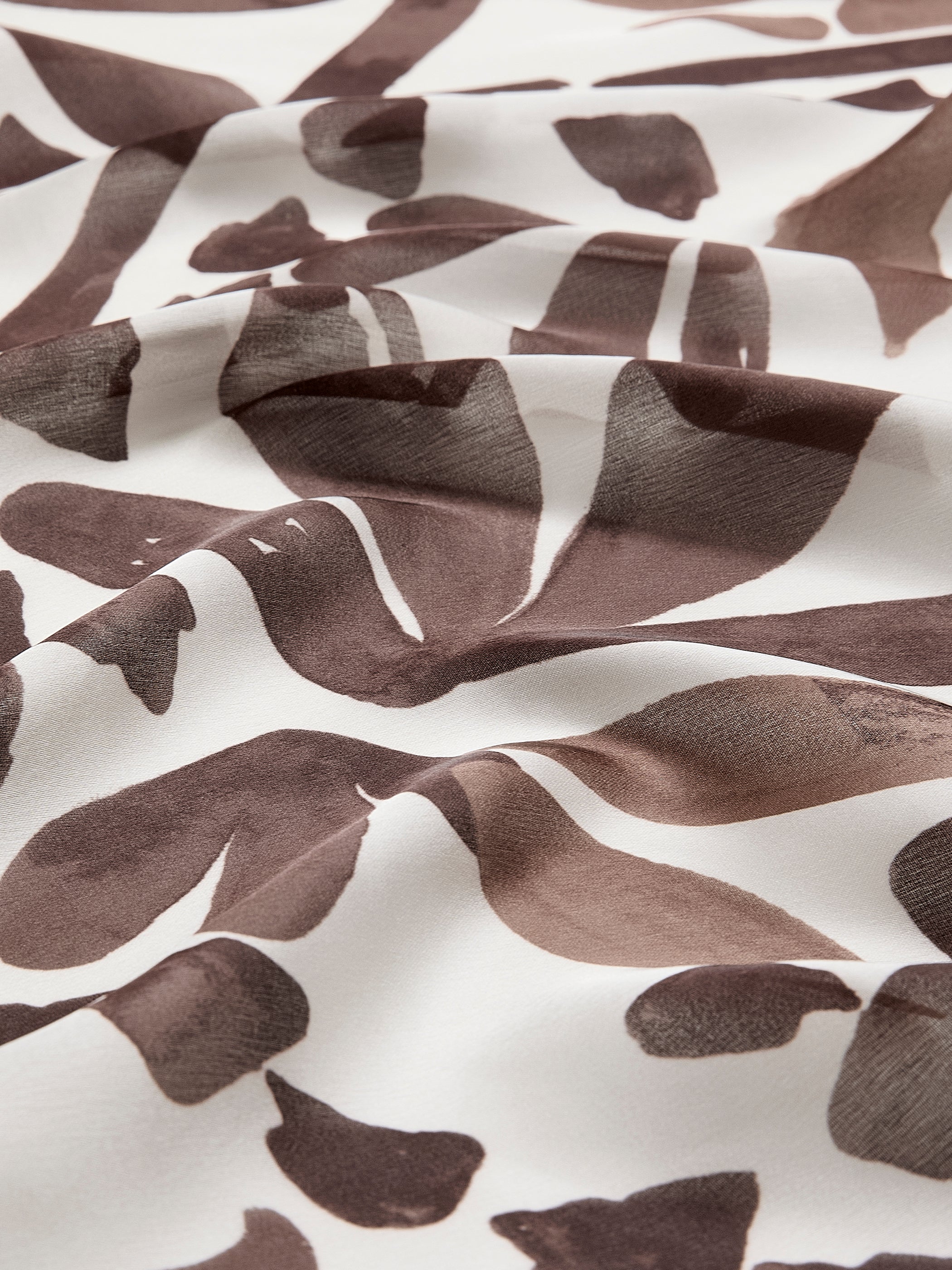 Square Scarf with Foliage Pattern