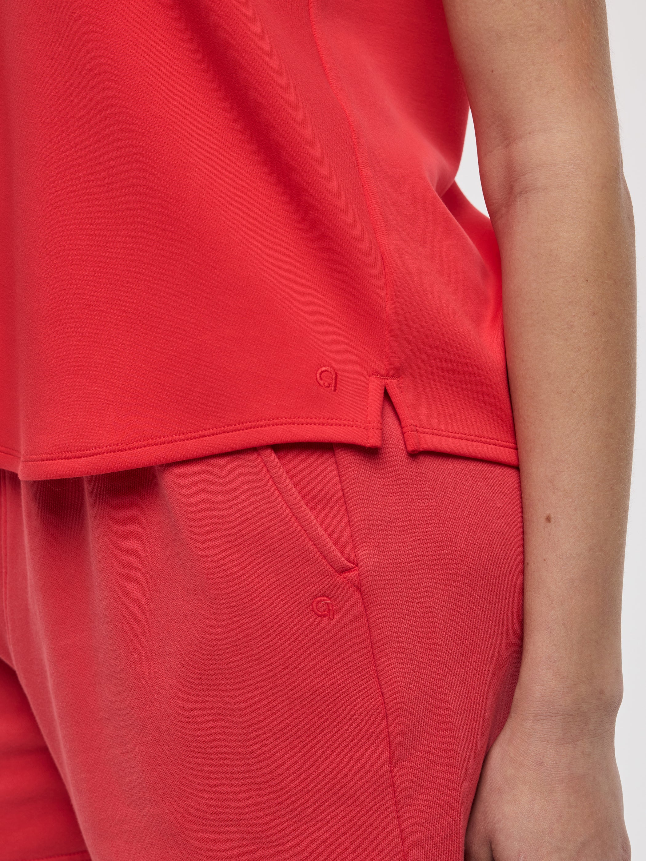 Crew-Neck Tank - HYLUX - Hyba