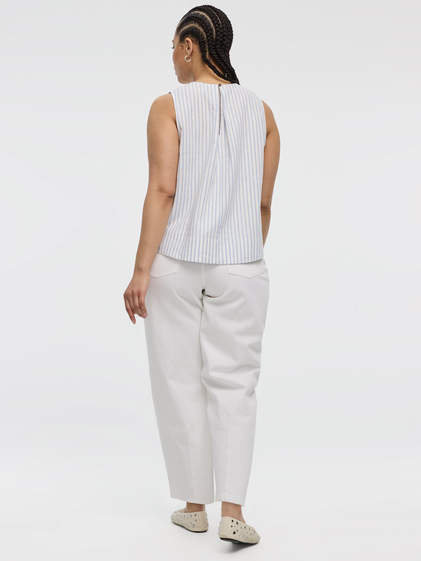 Sleeveless Crew-Neck Blouse