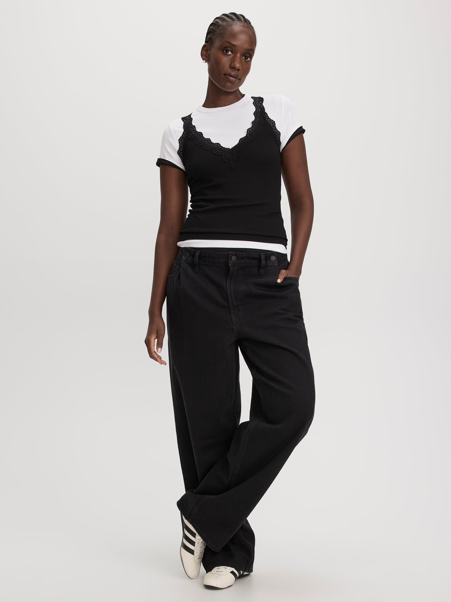 Mid-Rise Baggy Jean - Curvy Fit