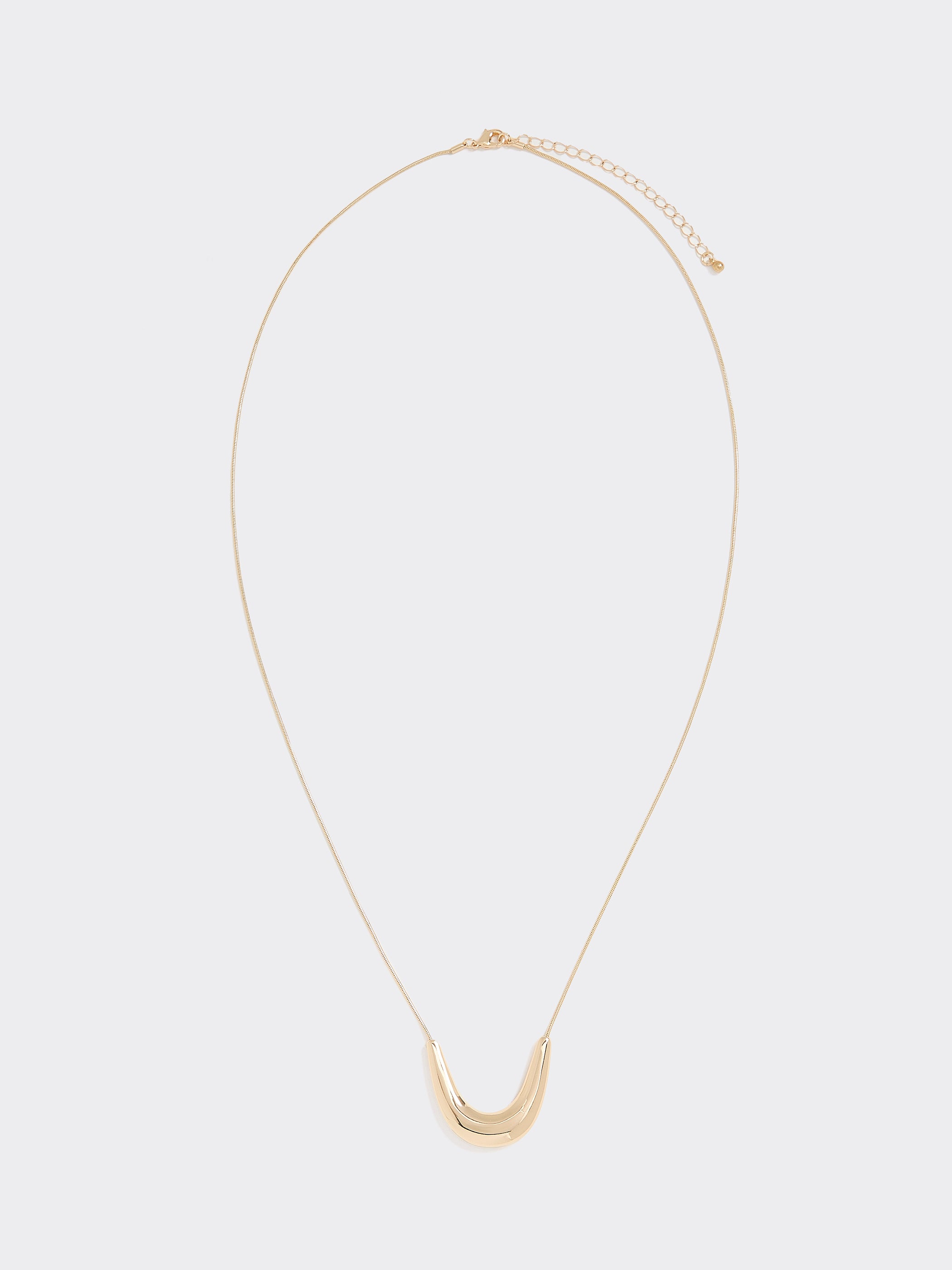 Collier long avec pendentif en U